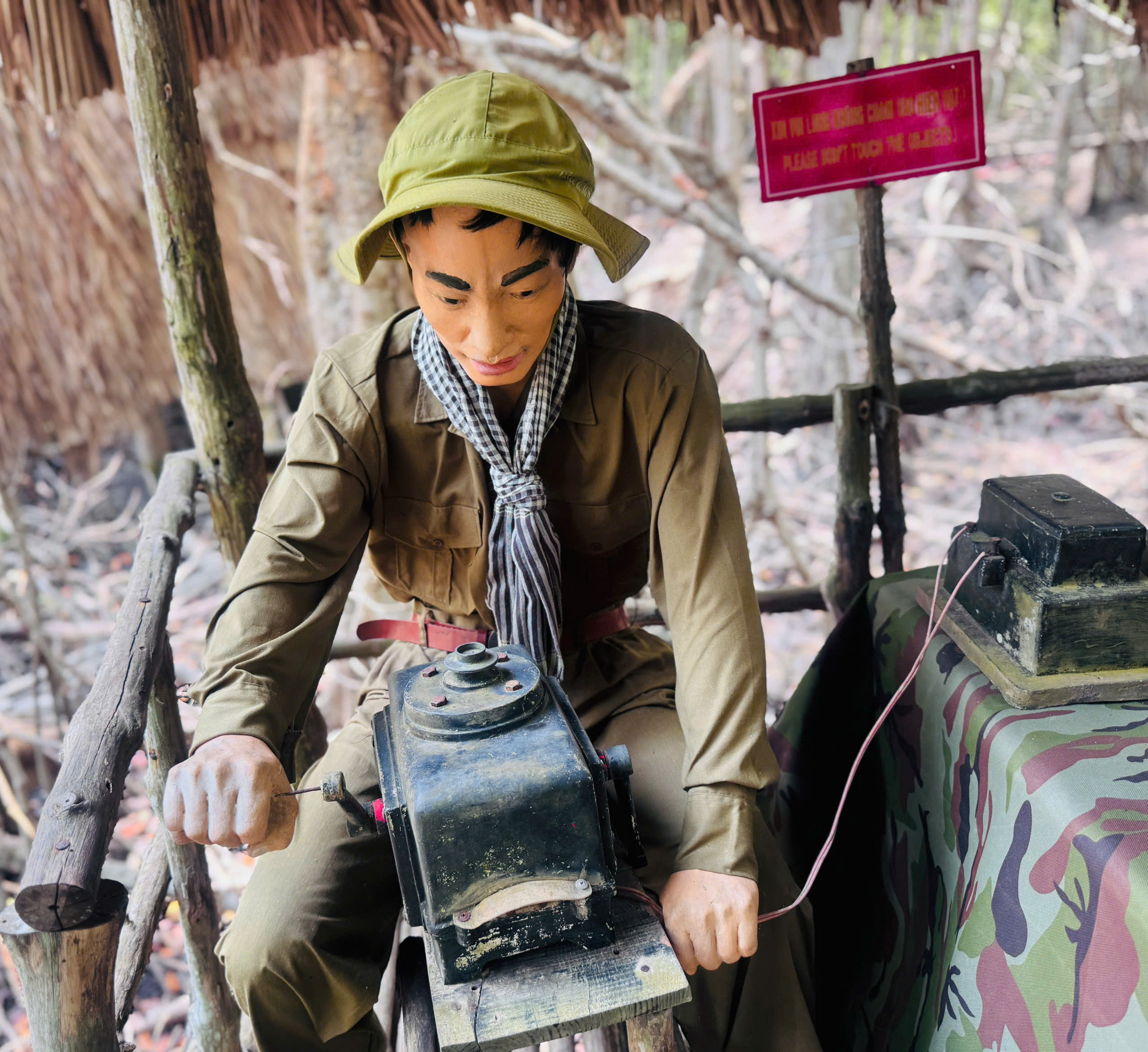 Thăm căn cứ Rừng Sác - chiến khu huyền thoại giữa vùng nước ngập mặn- Ảnh 8. Thăm căn cứ Rừng Sác - chiến khu huyền thoại giữa vùng nước ngập mặn- Ảnh 8.