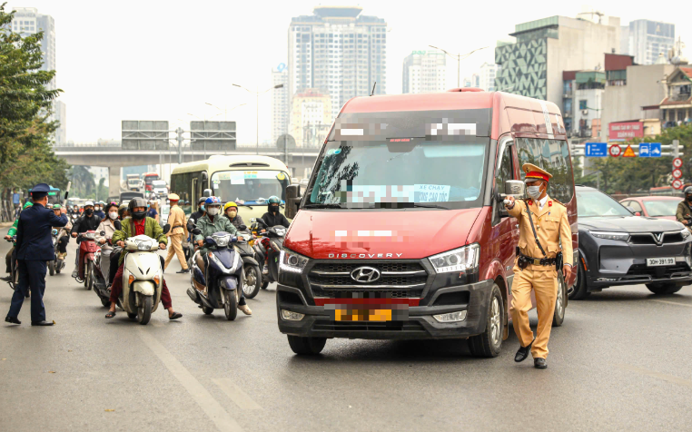 Tổng lực bảo đảm trật tự, an to&agrave;n giao th&ocirc;ng dịp nghỉ lễ 30/4