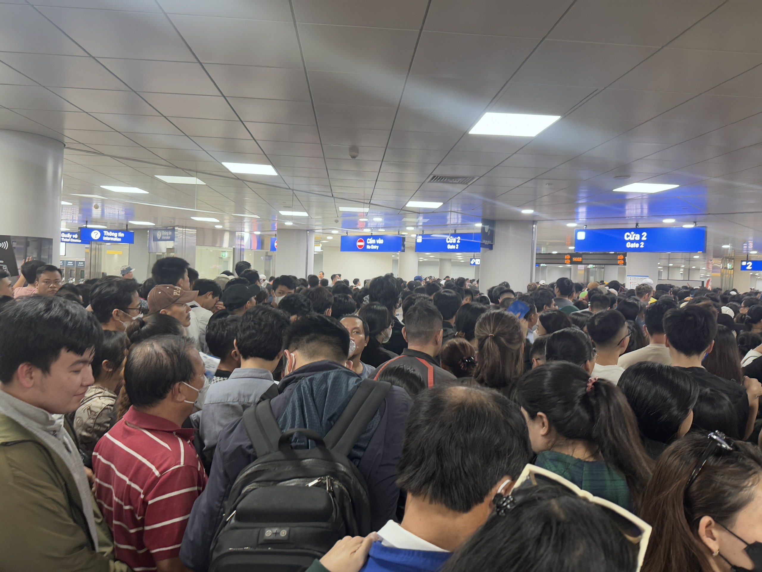 Miễn phí vé đi metro Bến Thành - Suối Tiên trong hai ngày 30/4 và 1/5- Ảnh 2. Miễn phí vé đi metro Bến Thành - Suối Tiên trong hai ngày 30/4 và 1/5- Ảnh 2.