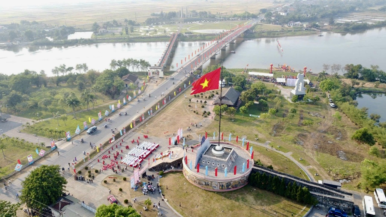 Triển khai quy hoạch Di t&iacute;ch quốc gia đặc biệt Đ&ocirc;i bờ Hiền Lương- Ảnh 1.