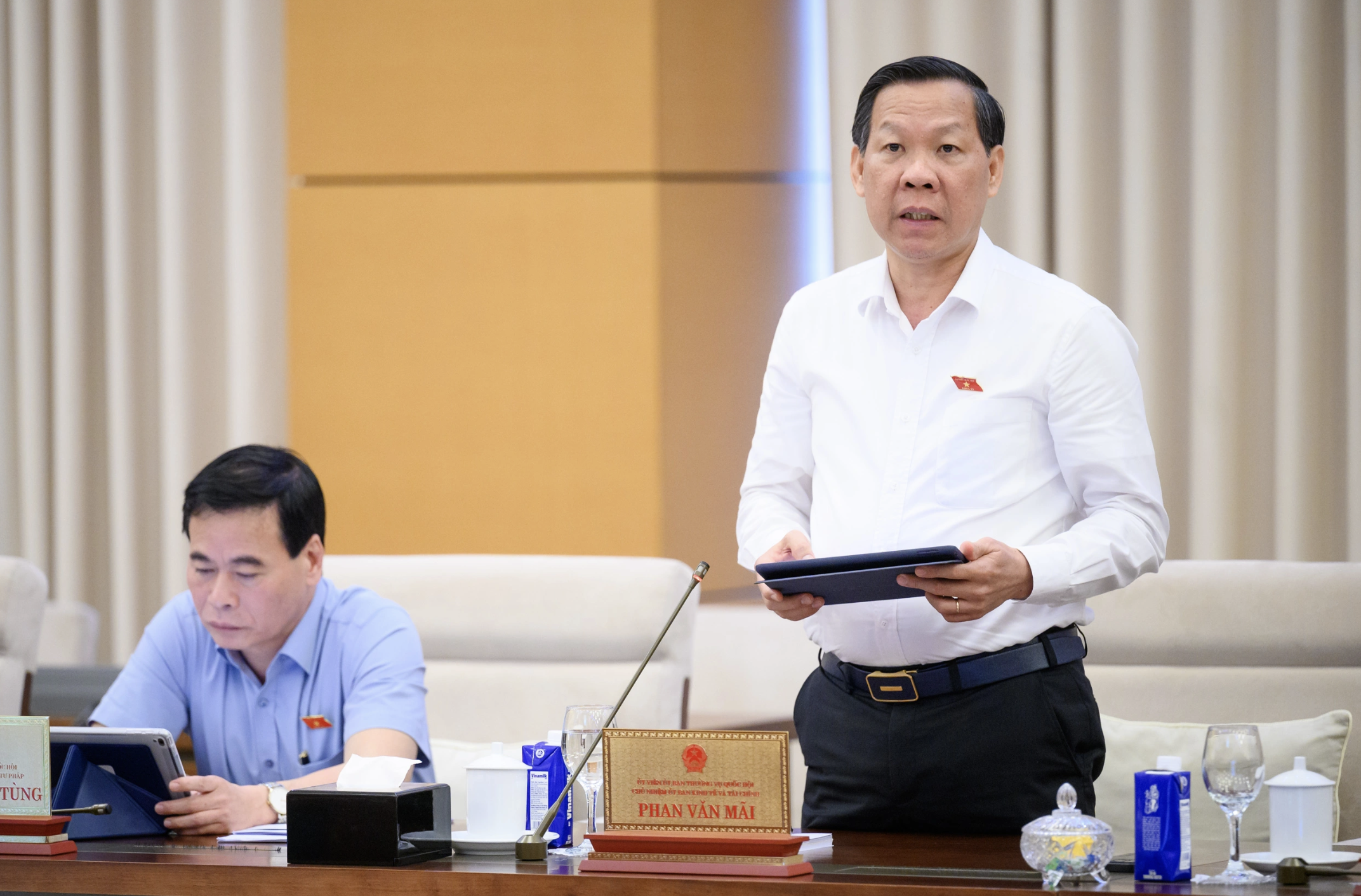 Ch&iacute;nh phủ đề xuất giảm 2% thuế gi&aacute; trị gia tăng đến hết năm 2026- Ảnh 2.