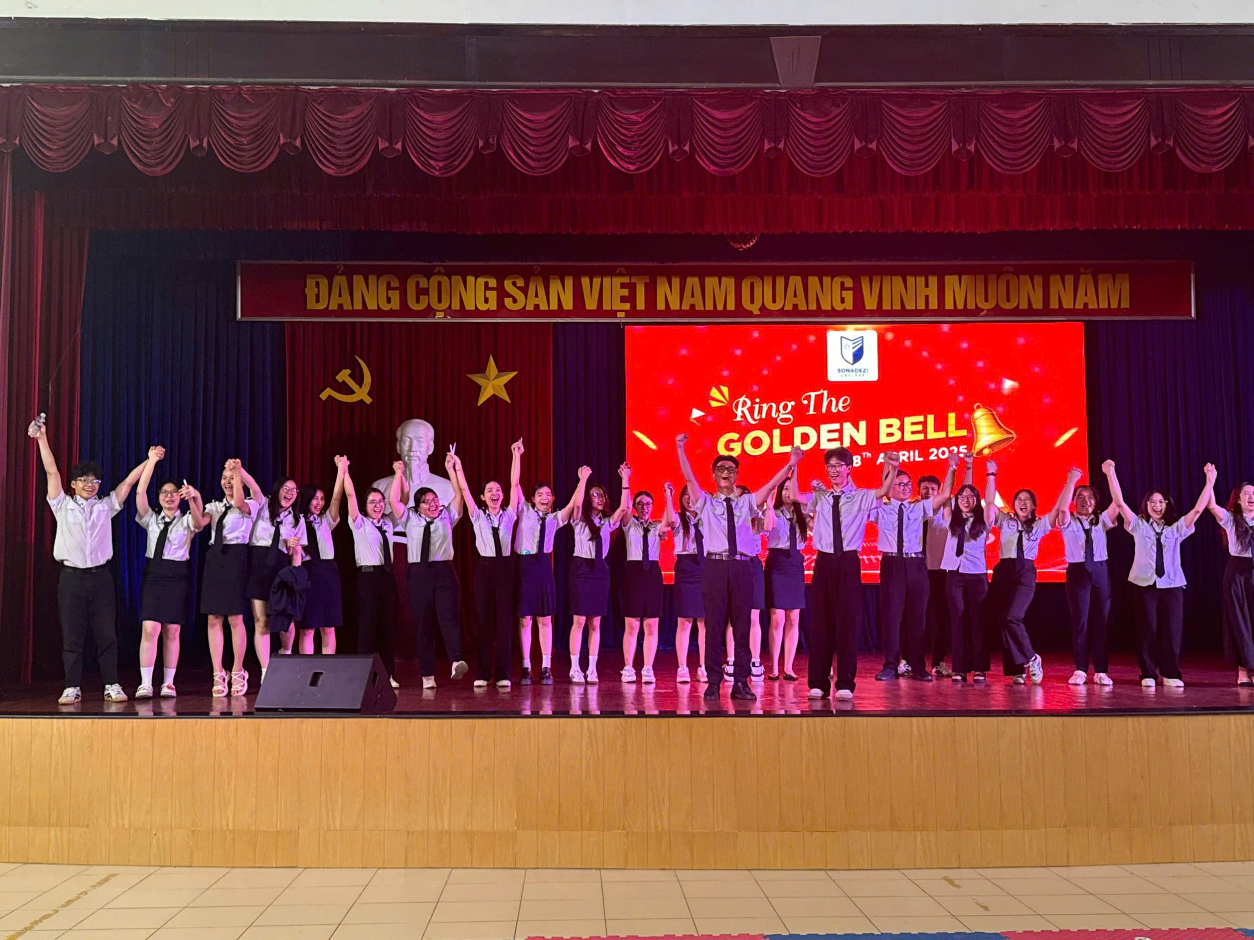 Tự h&agrave;o VAA: L&ecirc; Thanh Thi&ecirc;n xuất sắc gi&agrave;nh ng&ocirc;i qu&aacute;n qu&acirc;n "Rung chu&ocirc;ng v&agrave;ng 2025"- Ảnh 4.