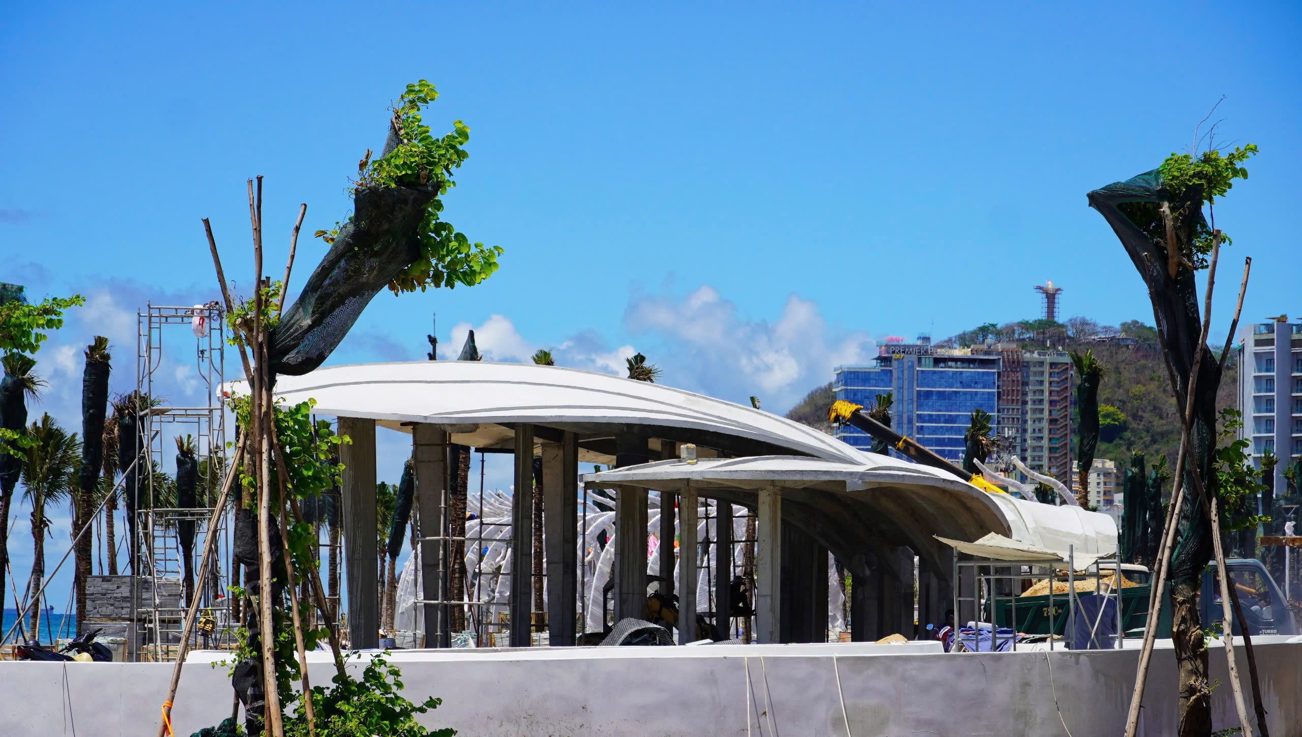 Vũng T&agrave;u đua nước r&uacute;t ho&agrave;n thiện c&ocirc;ng vi&ecirc;n b&atilde;i biển kịp đ&oacute;n kh&aacute;ch dịp lễ 30/4- Ảnh 14.