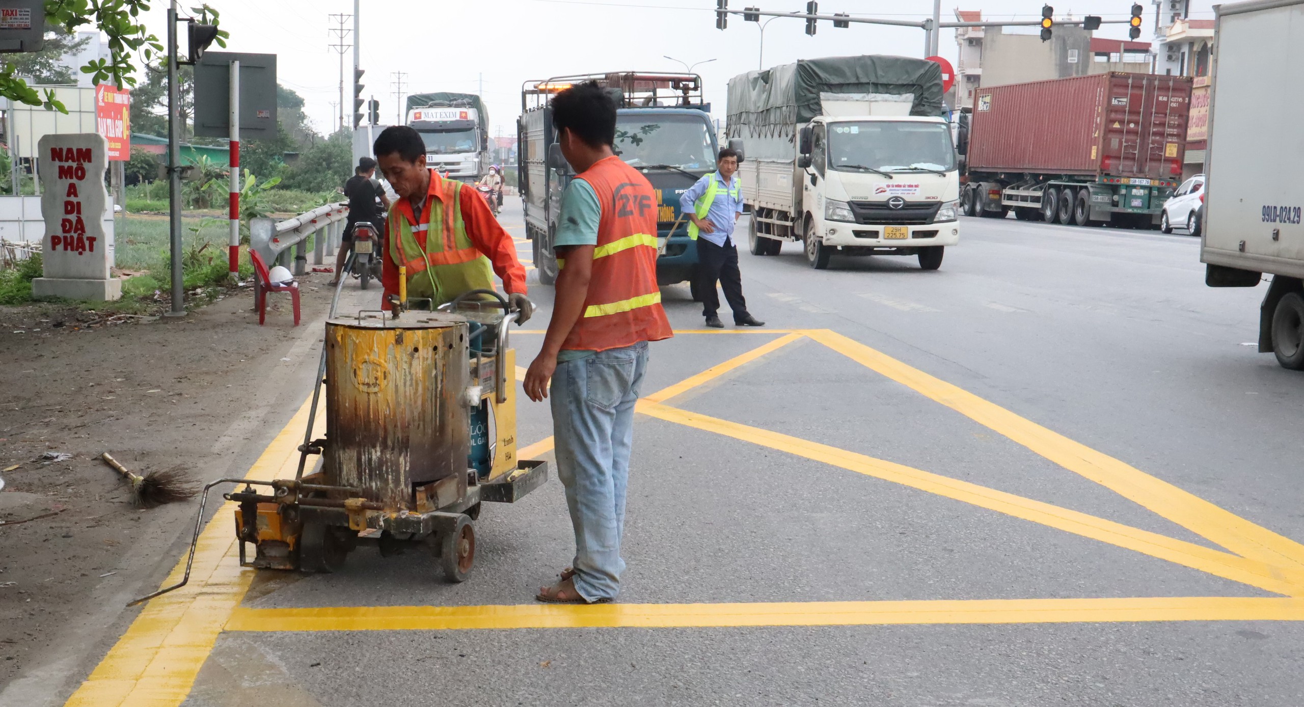 C&aacute;ch n&agrave;o giảm thiểu tai nạn tr&ecirc;n quốc lộ 5 đoạn qua Hải Dương?- Ảnh 5.