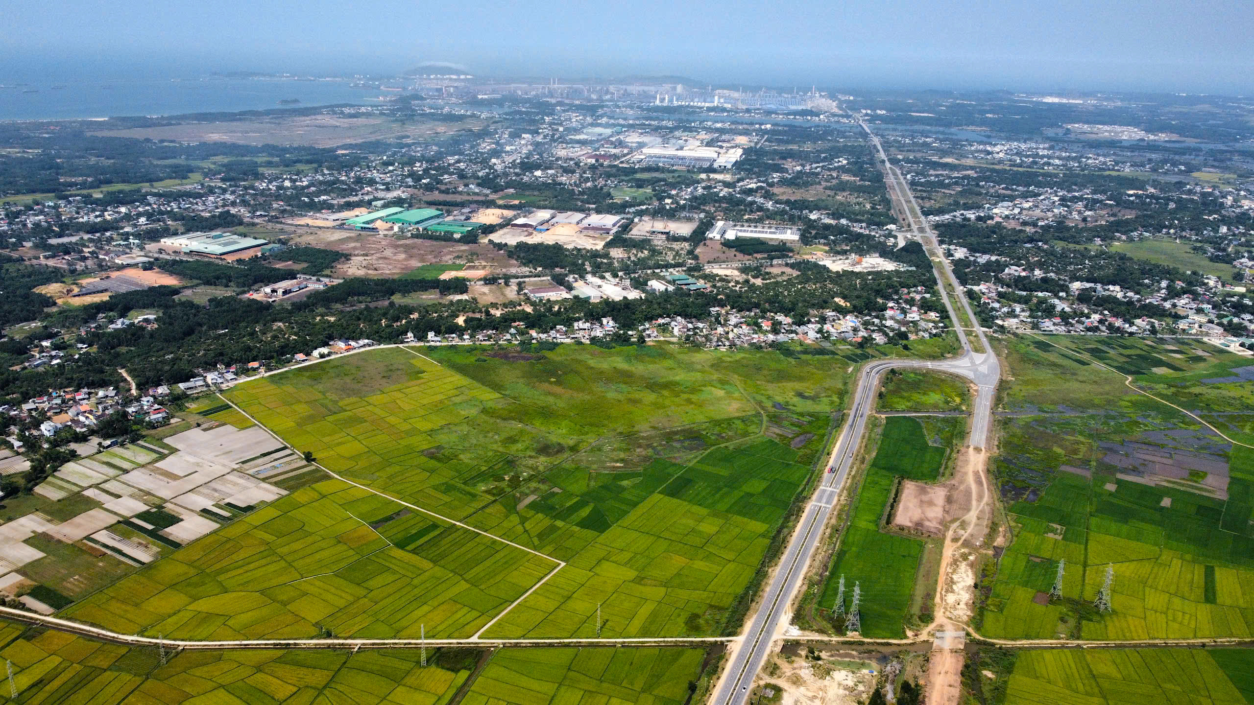 Tái khởi động nút giao trên cao tốc Đà Nẵng - Quảng Ngãi trong tháng 5- Ảnh 14. Tái khởi động nút giao trên cao tốc Đà Nẵng - Quảng Ngãi trong tháng 5- Ảnh 14.