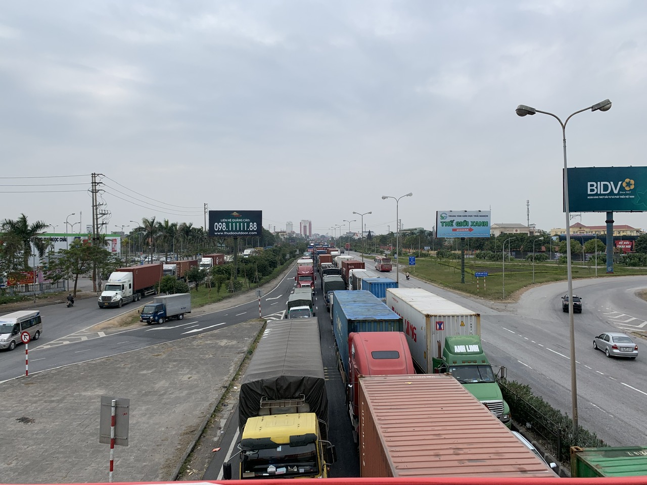 C&aacute;ch n&agrave;o giảm thiểu tai nạn tr&ecirc;n quốc lộ 5 đoạn qua Hải Dương?- Ảnh 4.