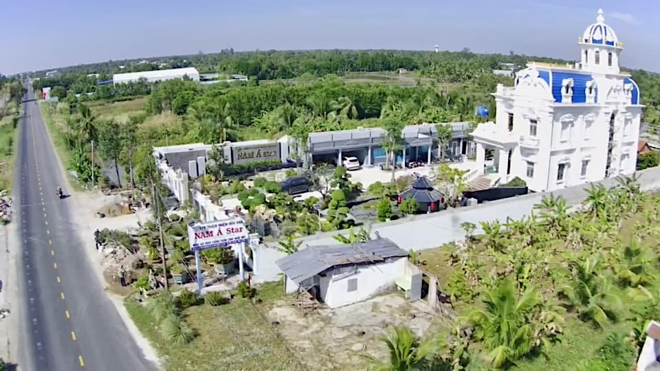 Chủ căn biệt thự &ldquo;đẹp nhất C&agrave; Mau" x&acirc;y dựng tr&aacute;i ph&eacute;p r&uacute;t đơn kiện- Ảnh 1.