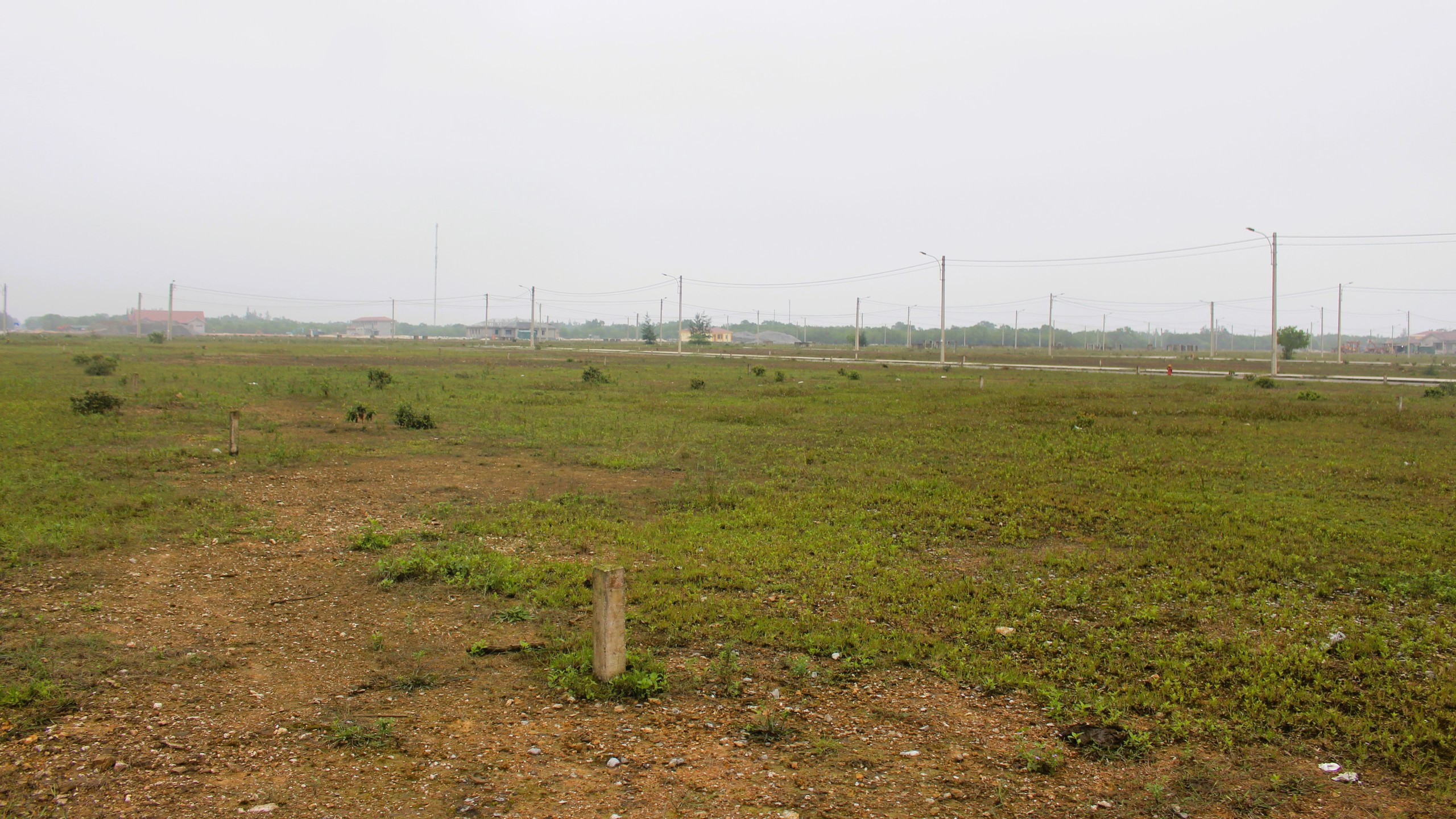 Dự &aacute;n bến cảng hơn 14.000 tỷ ở Quảng Trị: Gỡ n&uacute;t thắt mặt bằng, tăng tốc thi c&ocirc;ng- Ảnh 2.