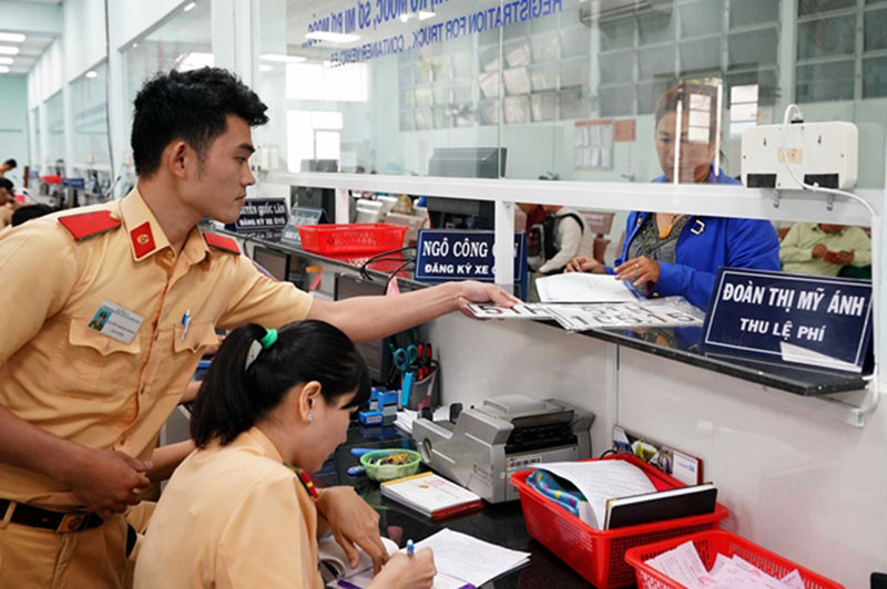 S&aacute;p nhập tỉnh, th&agrave;nh c&oacute; cần phải đổi biển số v&agrave; giấy đăng k&yacute; xe?- Ảnh 1.