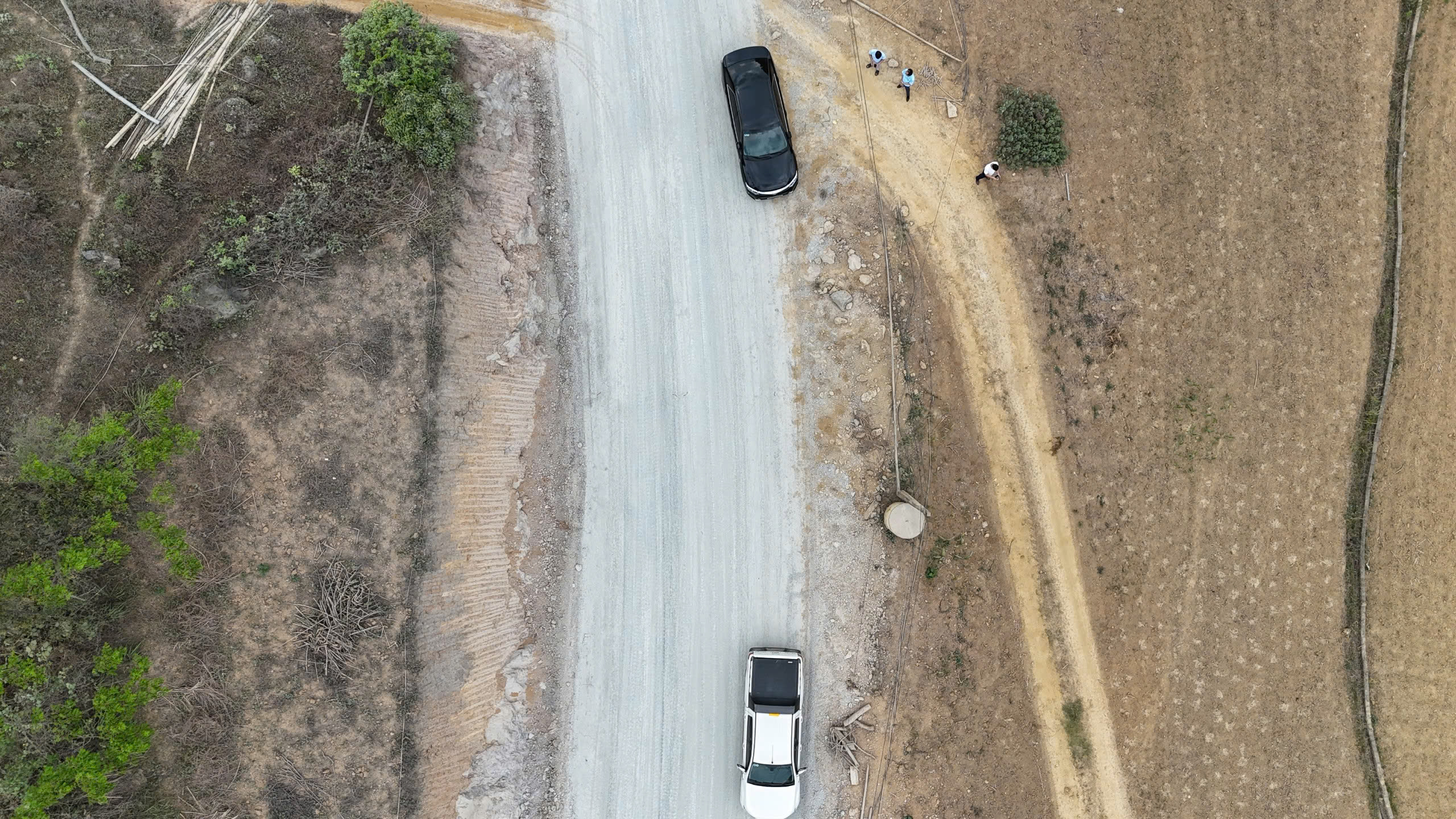 Sau 3 lần gi&atilde;n tiến độ, đường 120 tỷ ở Cao Bằng được cam kết về đ&iacute;ch trước 30/6- Ảnh 4.