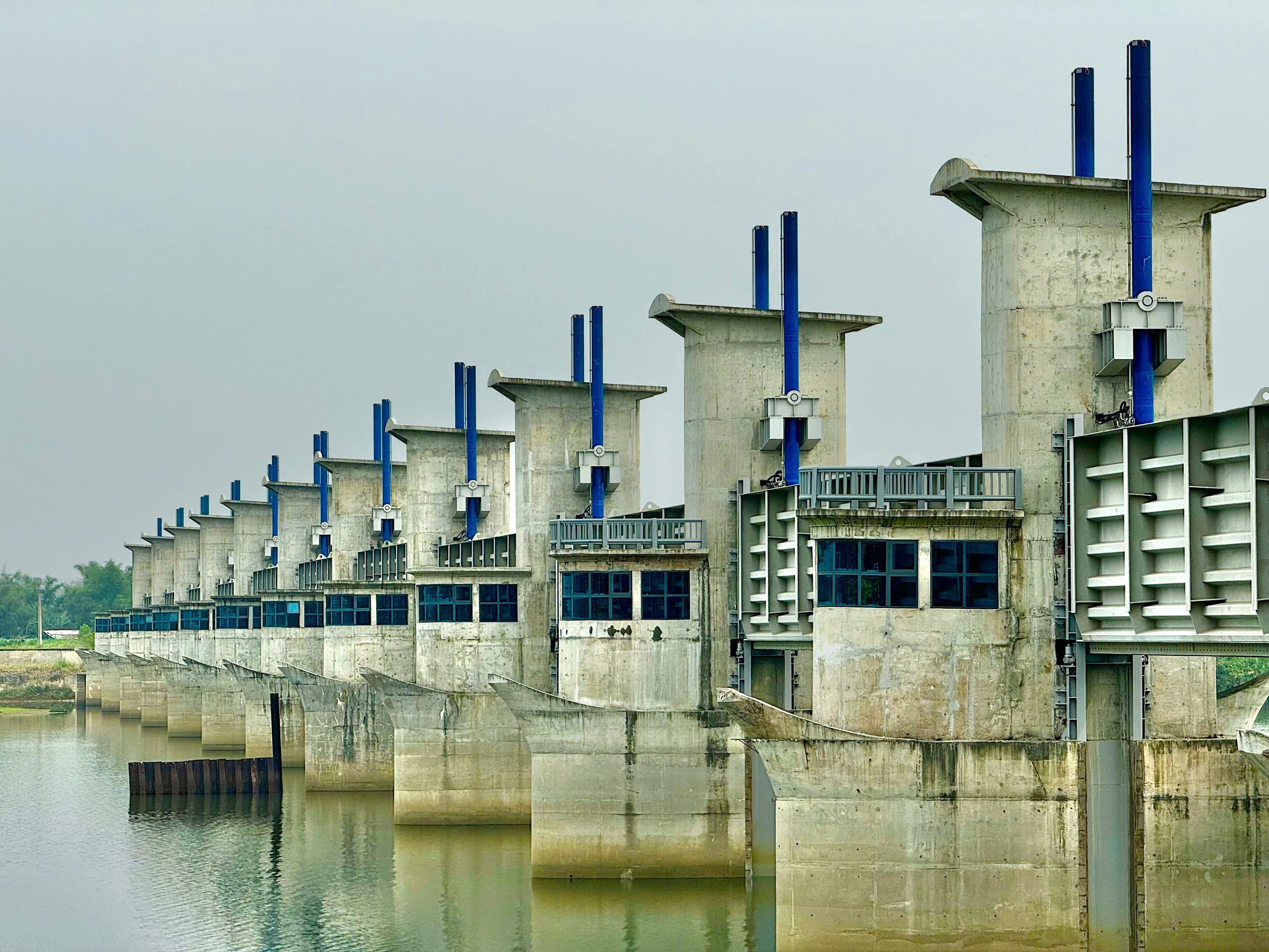 C&oacute; mặt bằng, dự &aacute;n đập d&acirc;ng 1.500 tỷ đồng ở Quảng Ng&atilde;i bức tốc thi c&ocirc;ng- Ảnh 3.