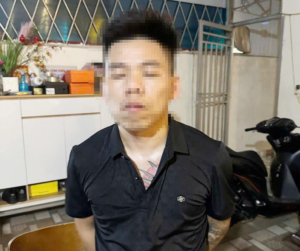 Tạm giữ thanh ni&ecirc;n nổ s&uacute;ng bắn người trong qu&aacute;n karaoke tại Bắc Giang- Ảnh 1.