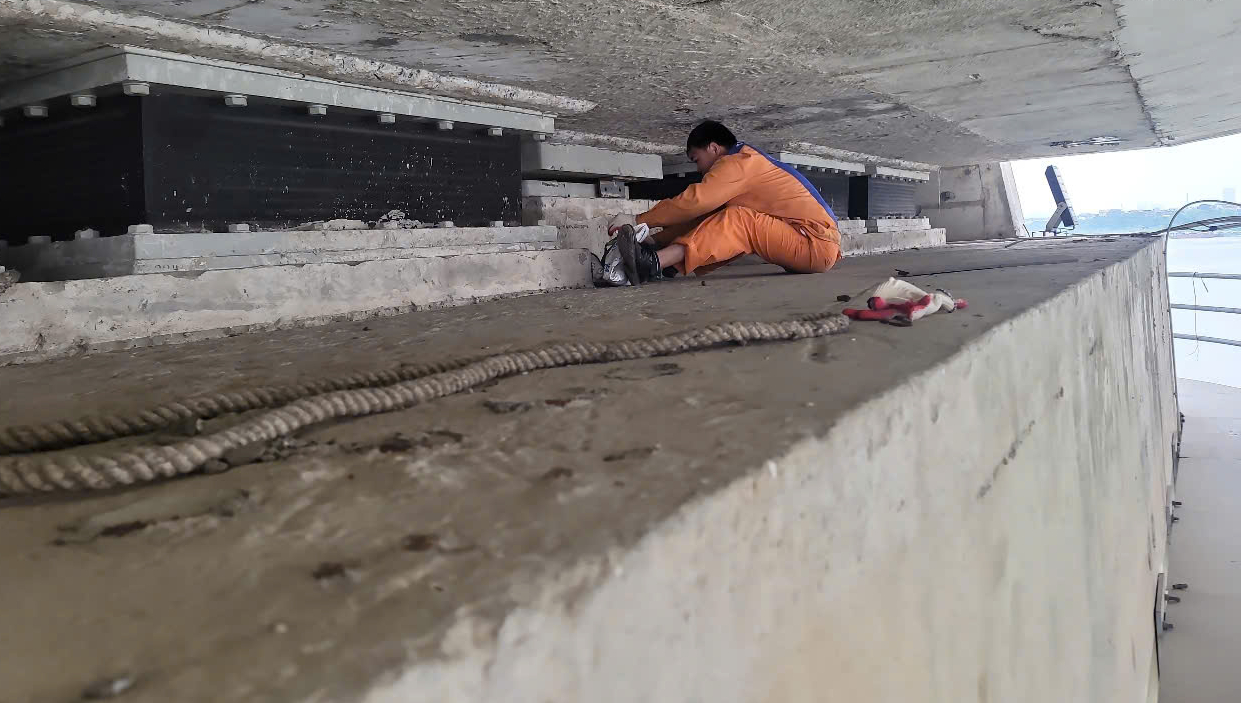 H&agrave; Nội r&agrave; so&aacute;t đ&egrave;n t&iacute;n hiệu, c&acirc;y xanh, chiếu s&aacute;ng trước cao điểm nghỉ lễ 30/4- Ảnh 10.