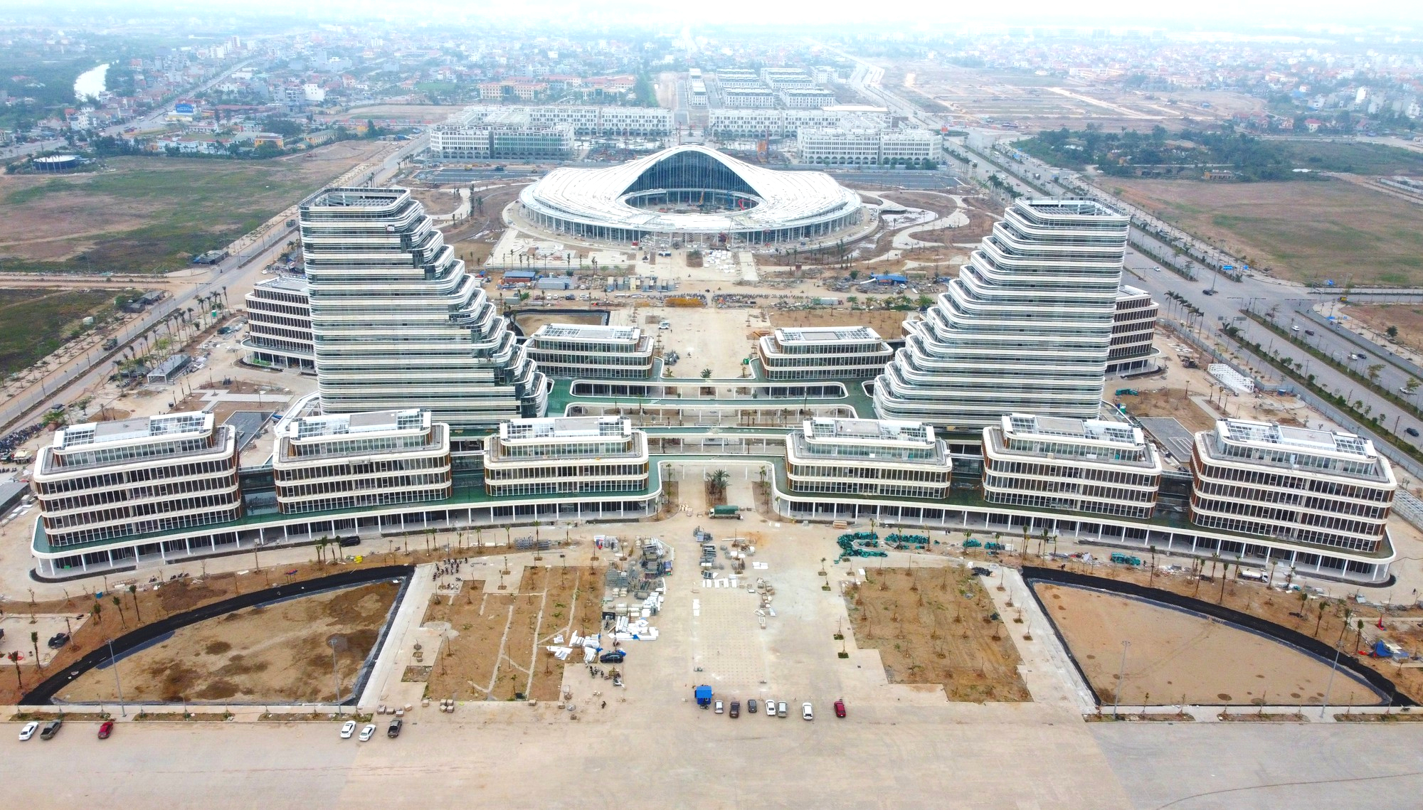 "Hai c&ocirc;ng tr&igrave;nh thế kỷ" của Hải Ph&ograve;ng sắp về đ&iacute;ch- Ảnh 2.