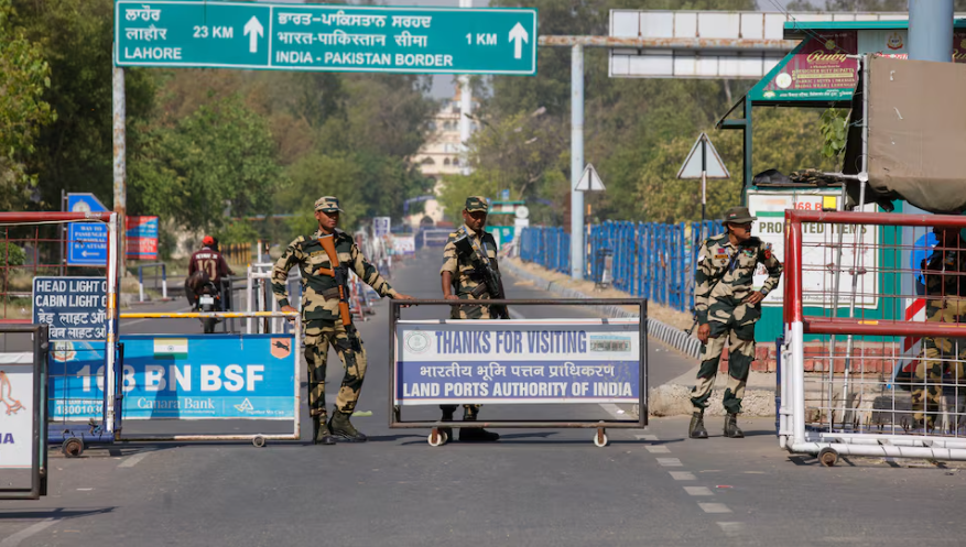 Ấn Độ v&agrave; Pakistan tiếp tục căng thẳng, đấu s&uacute;ng ở khu vực bi&ecirc;n giới- Ảnh 1.