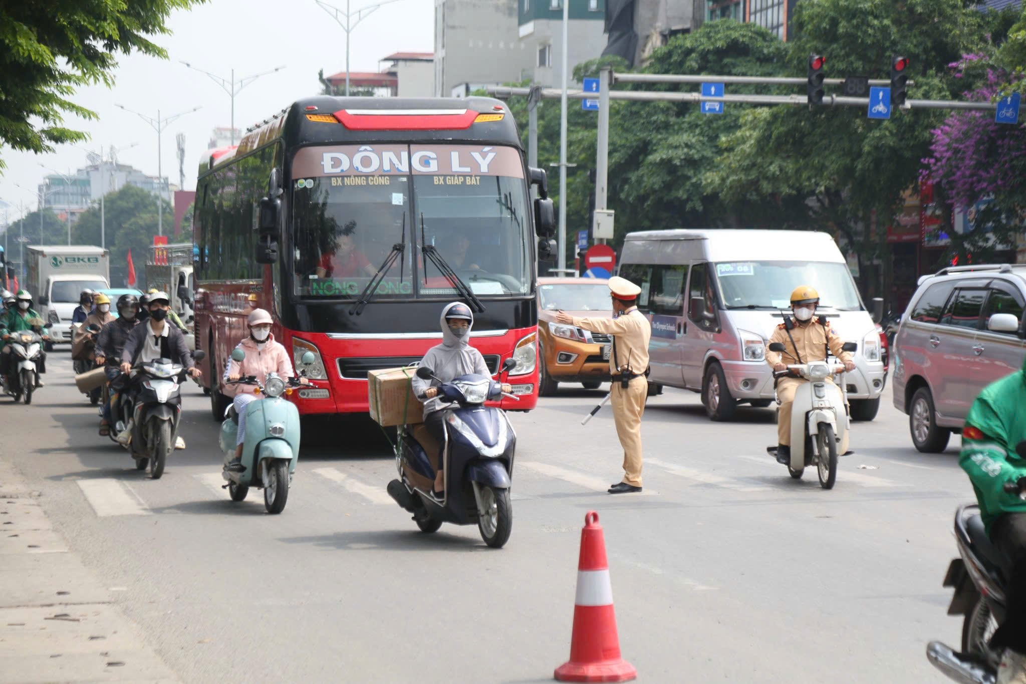 Người d&acirc;n cần lưu &yacute; g&igrave; để đi lại an to&agrave;n dịp nghỉ lễ 30/4?- Ảnh 1.