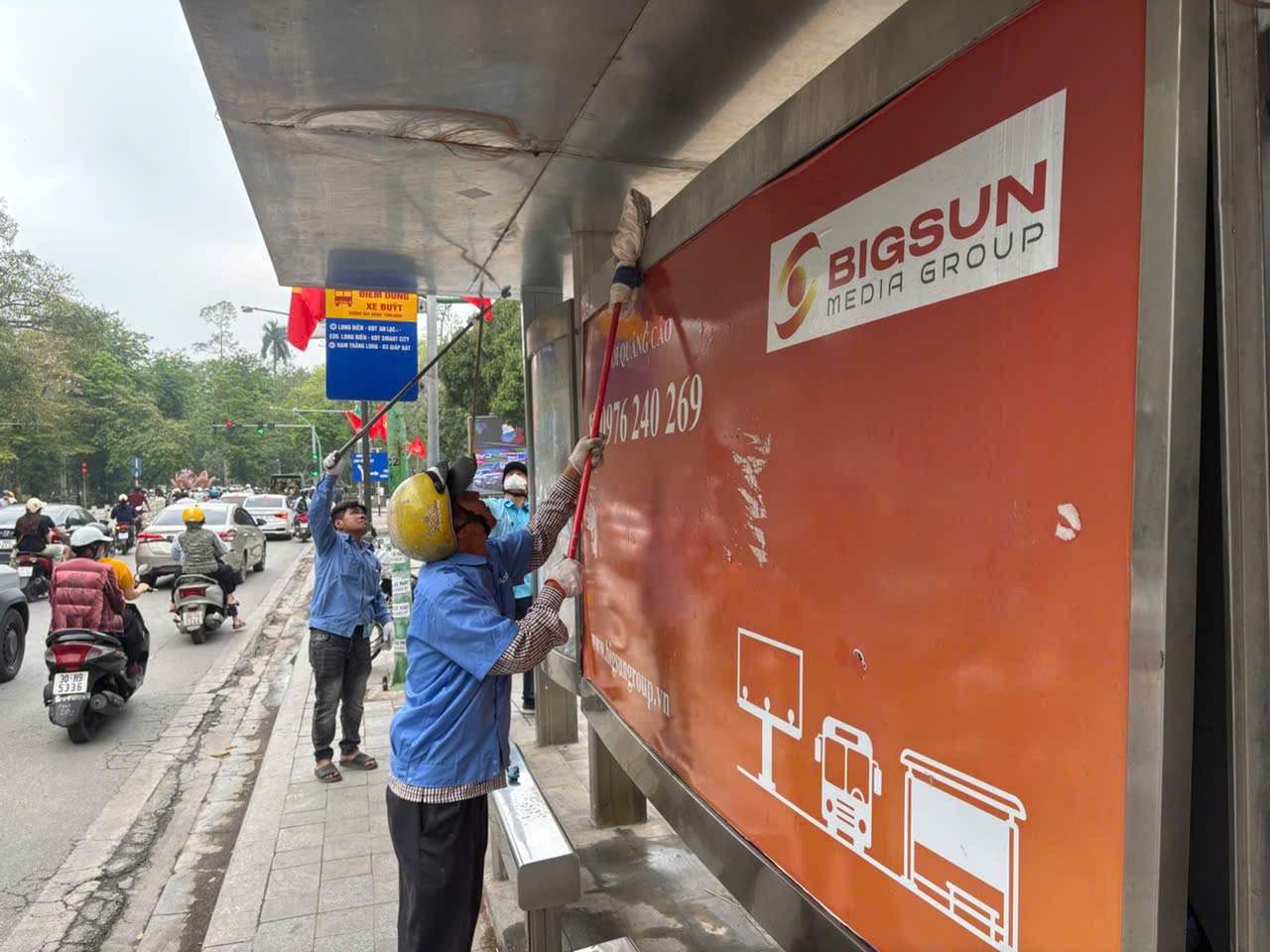 H&agrave; Nội chỉnh trang hệ thống nh&agrave; chờ, điểm dừng xe bu&yacute;t trước dịp nghỉ lễ 30/4- Ảnh 1.