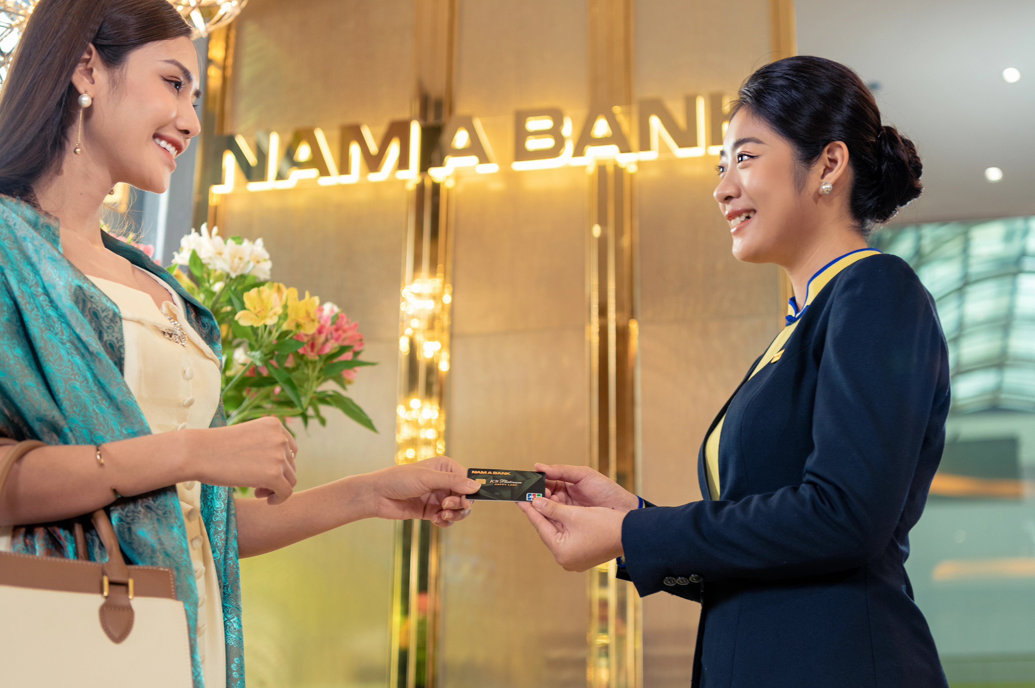 Nam A Bank triển khai nhiều ưu đ&atilde;i dịp 30/4- Ảnh 1.