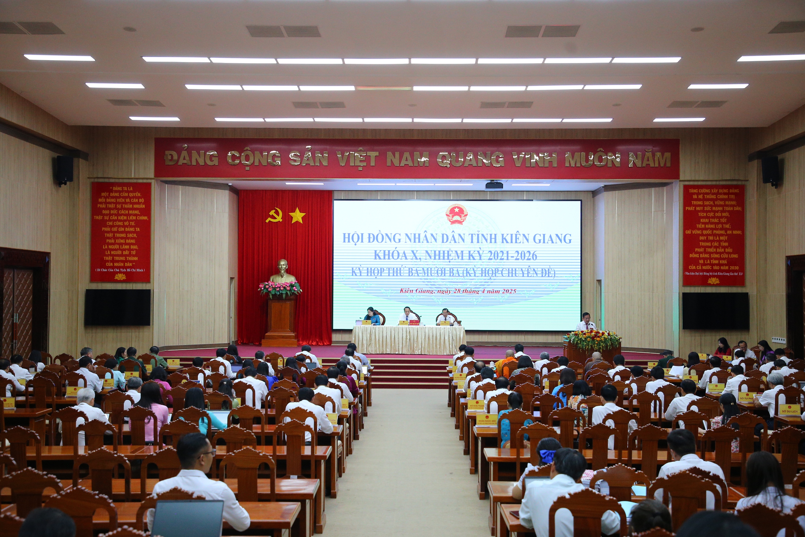 Kiên Giang điều chỉnh chủ trương dự án đường ven biển An Biên - Rạch Giá 3.900 tỷ đồng- Ảnh 1. Kiên Giang điều chỉnh chủ trương dự án đường ven biển An Biên - Rạch Giá 3.900 tỷ đồng- Ảnh 1.