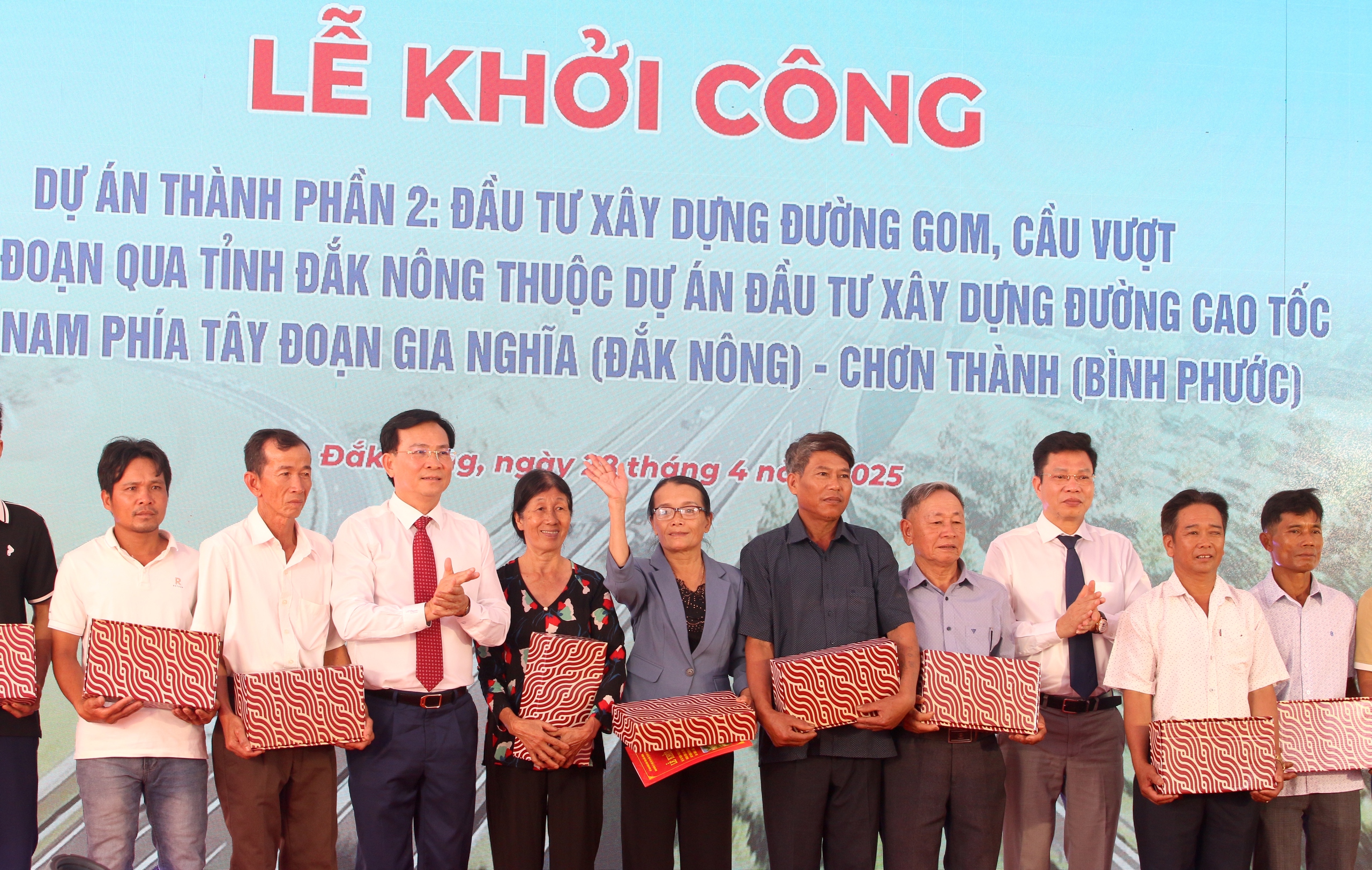 Khởi c&ocirc;ng dự &aacute;n th&agrave;nh phần 2, cao tốc Gia Nghĩa - Chơn Th&agrave;nh- Ảnh 3.