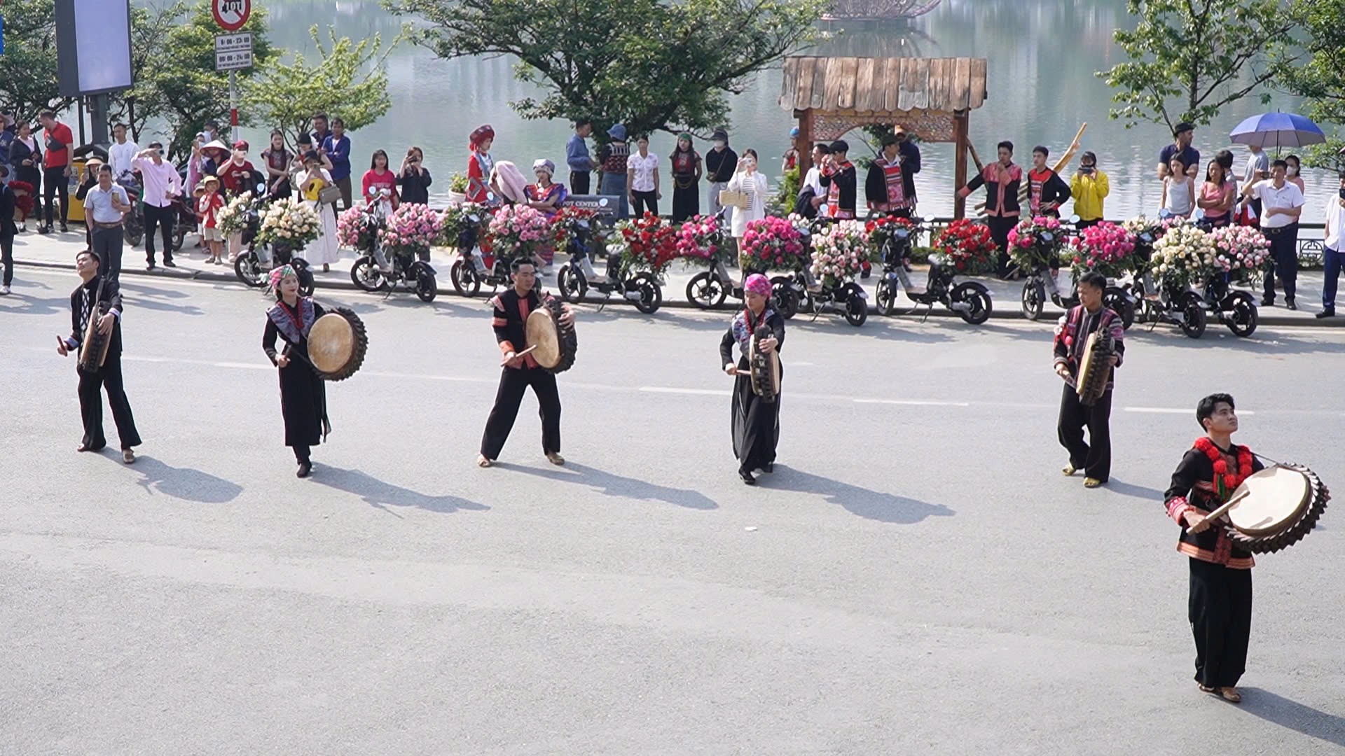 Kh&aacute;ch sạn, homestay c&aacute;c khu du lịch tại Y&ecirc;n B&aacute;i, L&agrave;o Cai "ch&aacute;y ph&ograve;ng" dịp lễ 30/4- Ảnh 4.