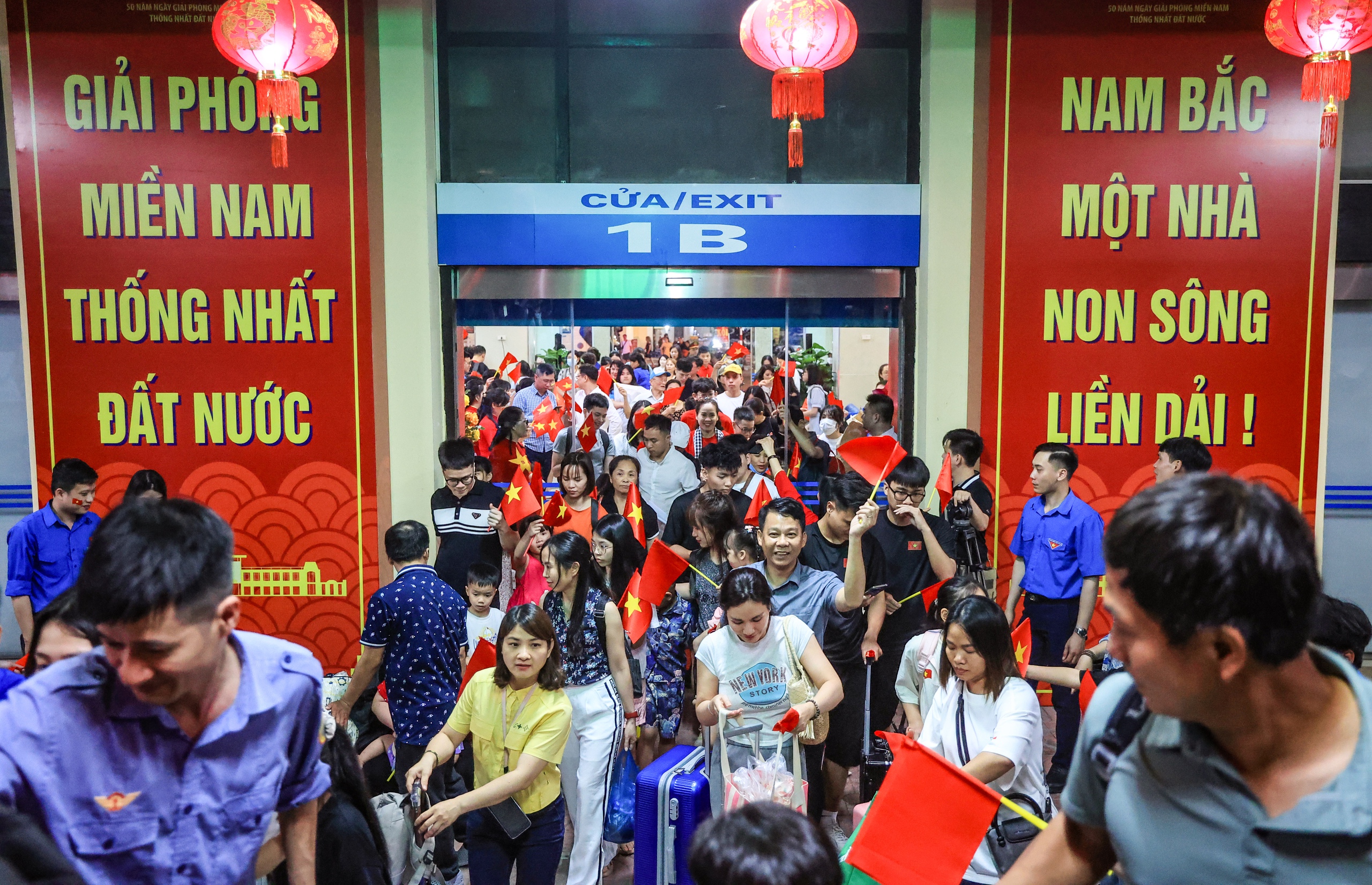 Chuyến t&agrave;u Thống nhất trọn niềm vui- Ảnh 3.