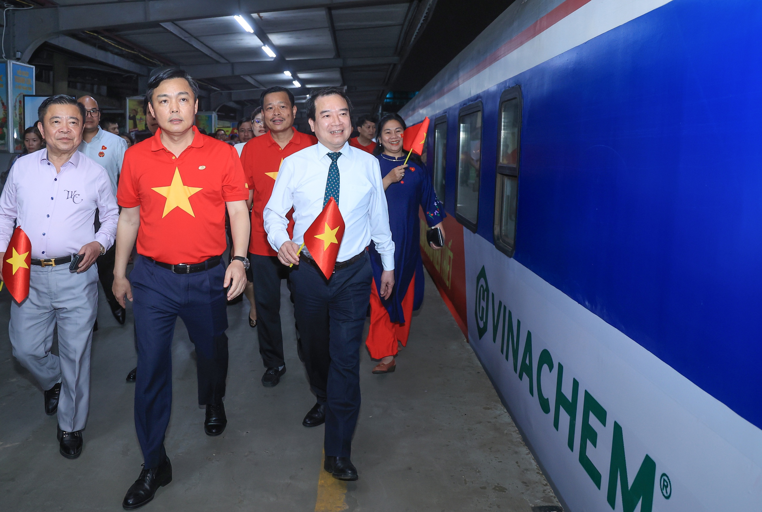 Chuyến t&agrave;u Thống nhất trọn niềm vui- Ảnh 4.