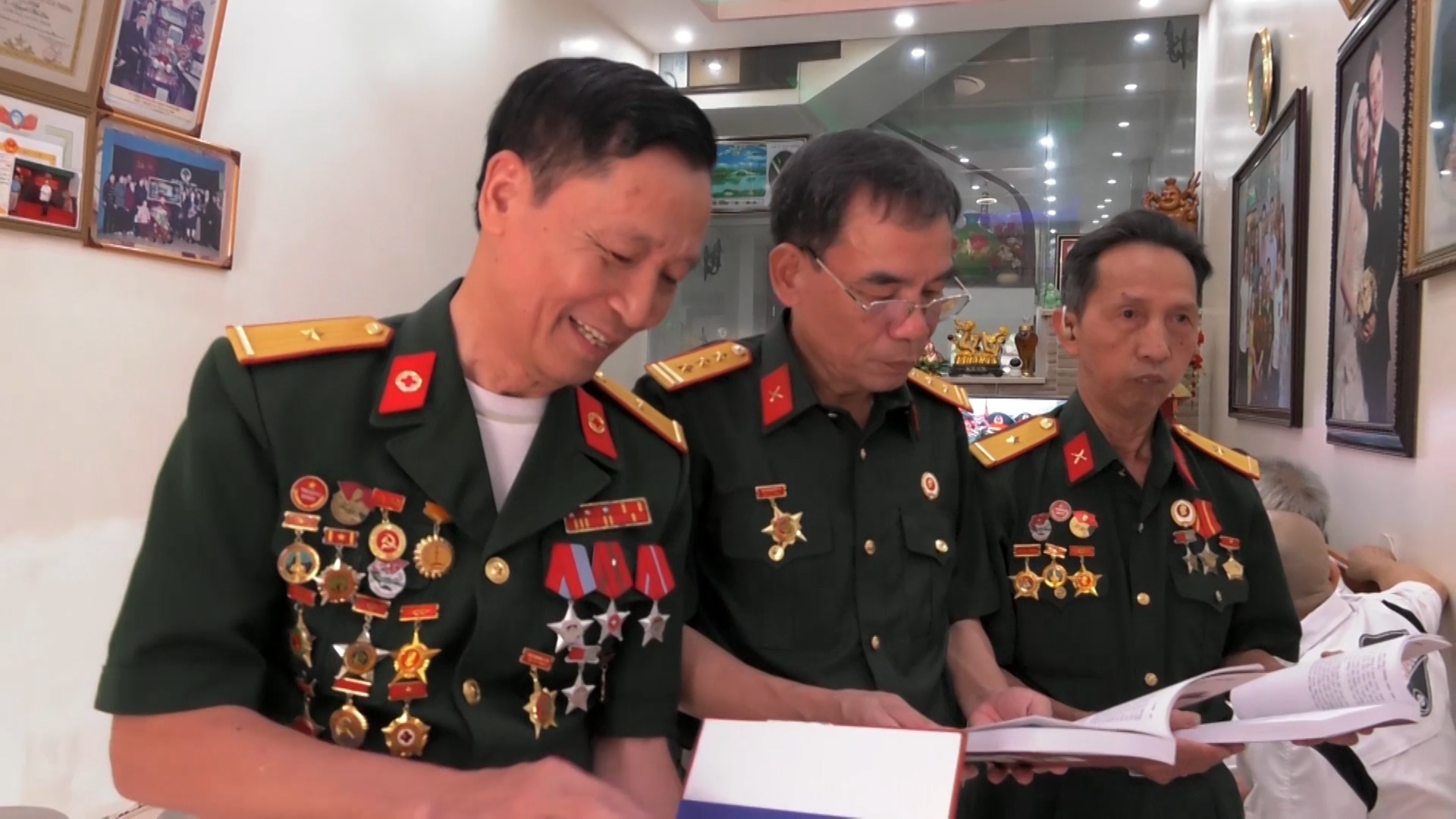 Cựu chiến binh Y&ecirc;n B&aacute;i v&agrave; k&yacute; ức ng&agrave;y 30/4 lịch sử- Ảnh 2.