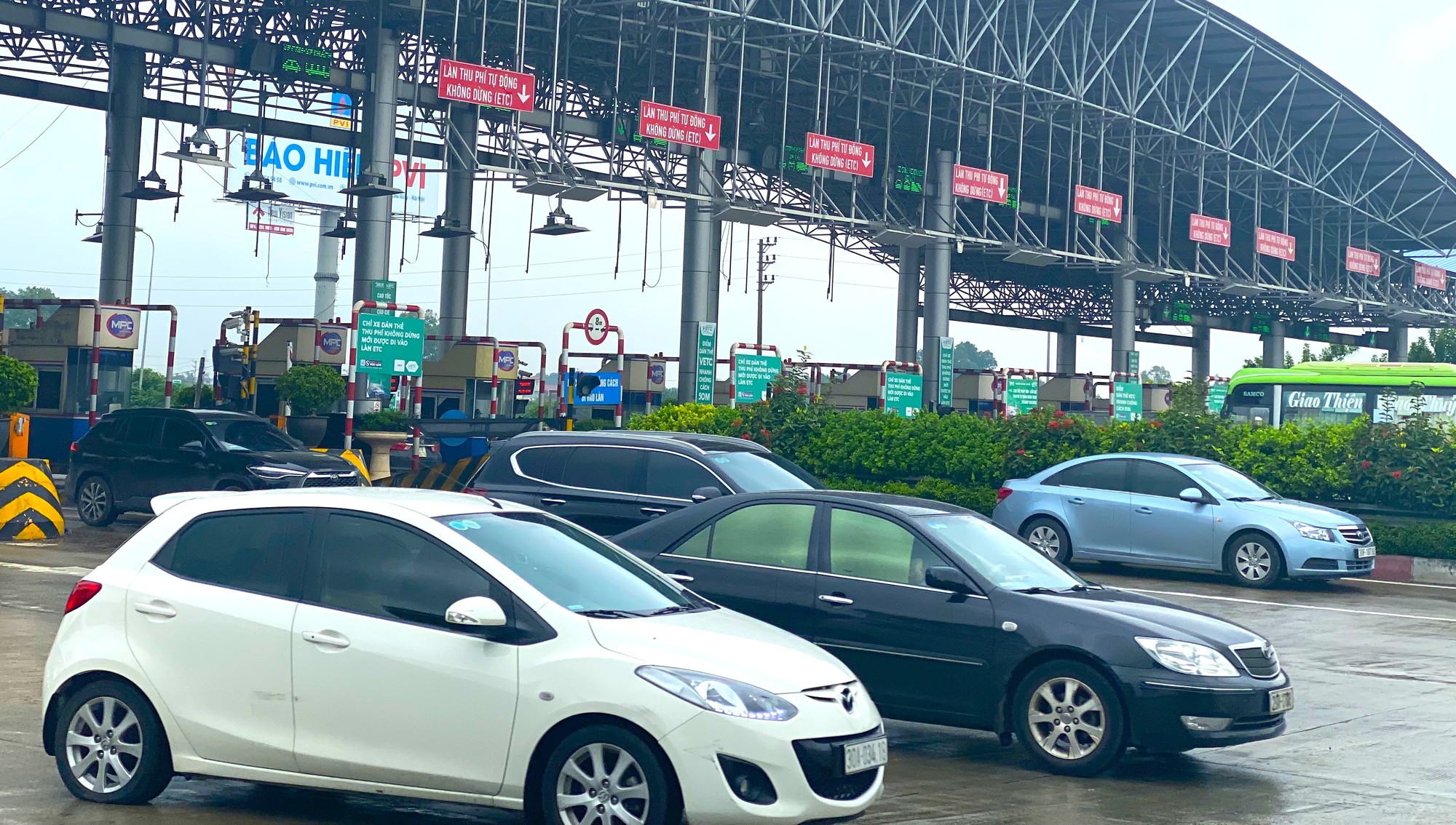 Bộ X&acirc;y dựng ph&ecirc; duyệt thu ph&iacute; 5 tuyến cao tốc do Nh&agrave; nước đầu tư- Ảnh 1.