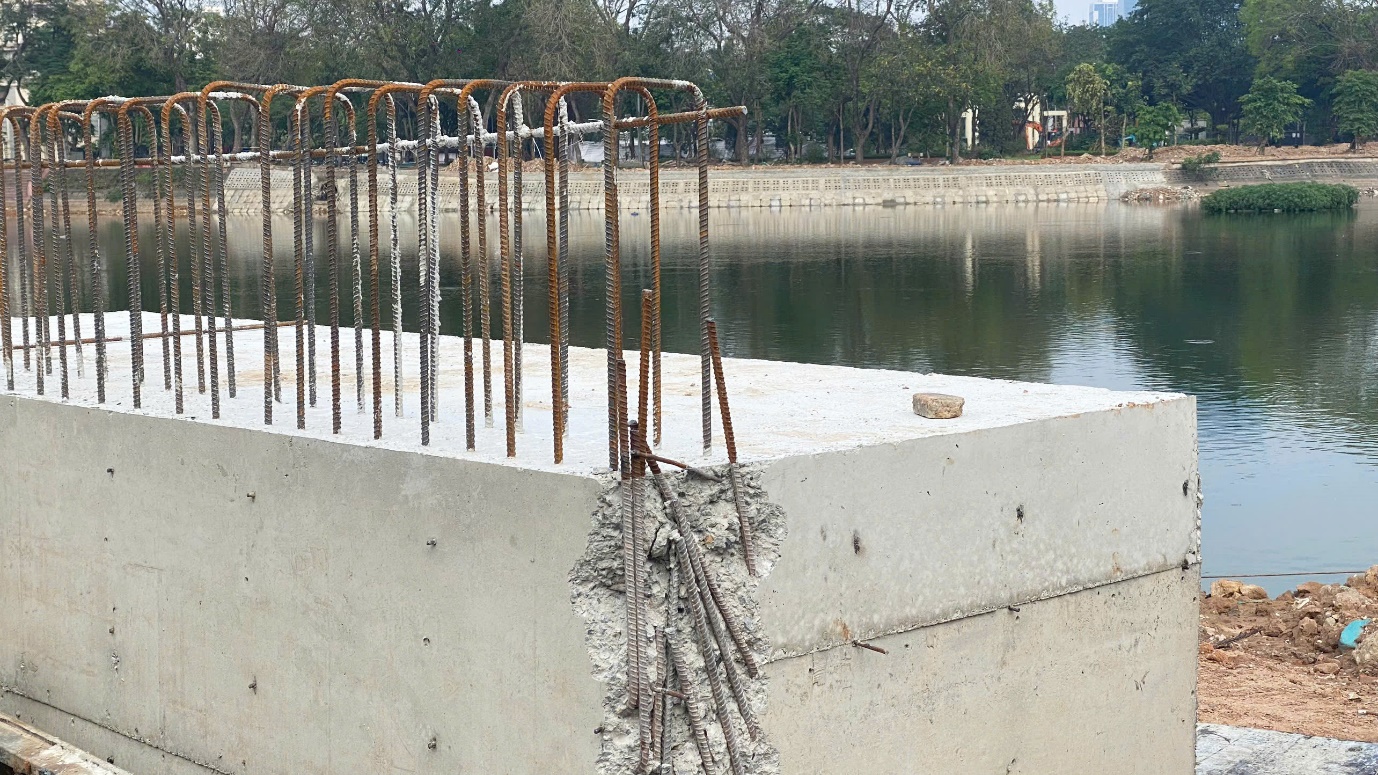 Bị phản ánh dùng cát đen đổ bê tông, các nhà thầu nói gì?- Ảnh 2. Bị phản ánh dùng cát đen đổ bê tông, các nhà thầu nói gì?- Ảnh 2.