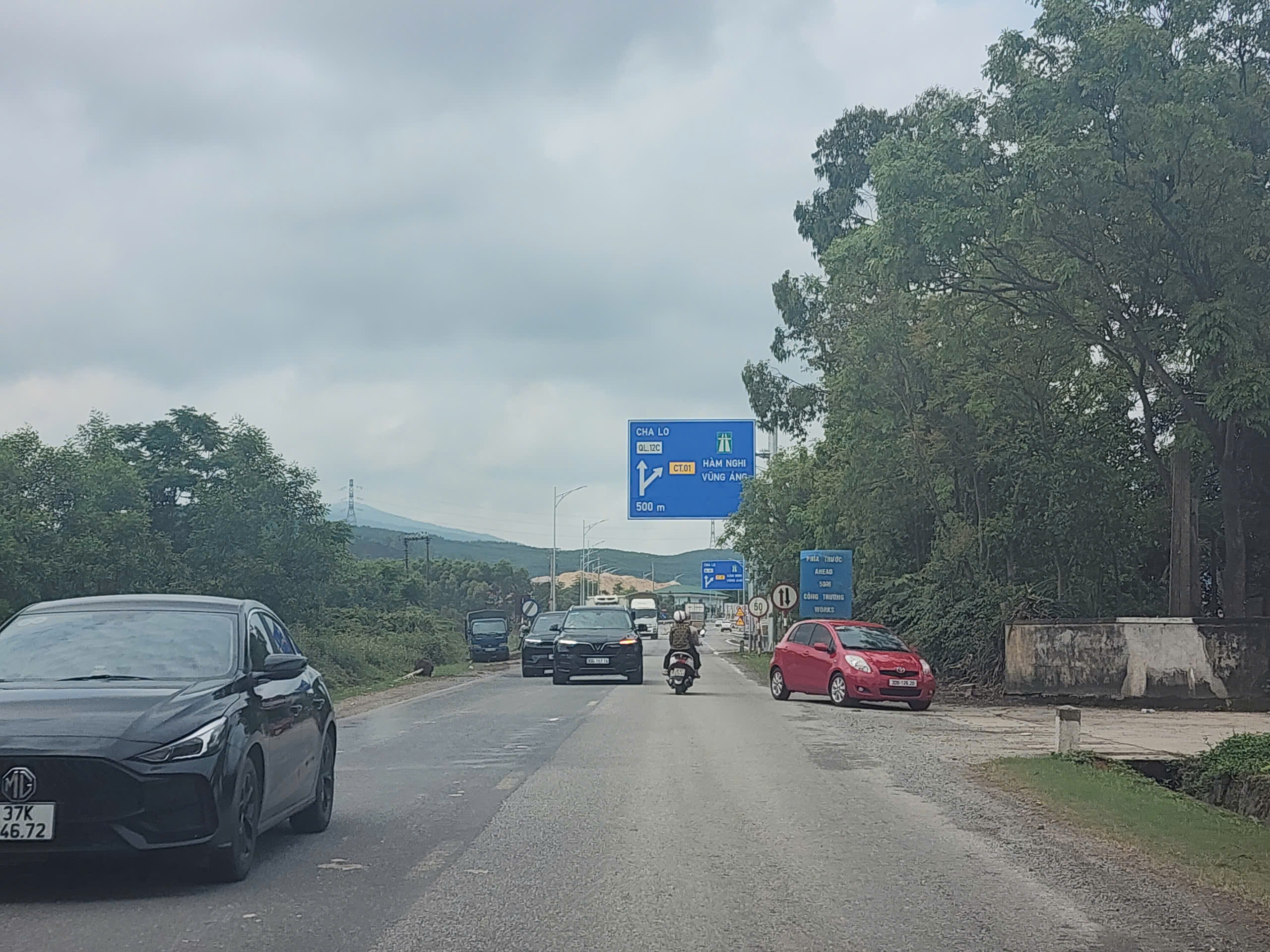 Th&ecirc;nh thang tr&ecirc;n cao tốc qua H&agrave; Tĩnh, l&aacute;i xe phấn khởi- Ảnh 6.