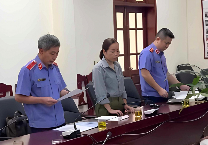 Huế: Bắt tạm giam nữ kế toán Cục thi hành án chiếm đoạt 5,6 tỷ đồng- Ảnh 1. Huế: Bắt tạm giam nữ kế toán Cục thi hành án chiếm đoạt 5,6 tỷ đồng- Ảnh 1.