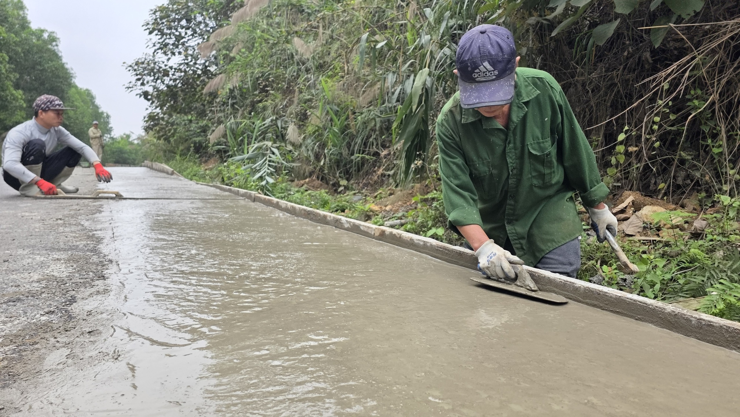 Xuyên lễ thi công tuyến đường 546 tỷ đồng nối cao tốc Nội Bài - Lào Cai- Ảnh 16. Xuyên lễ thi công tuyến đường 546 tỷ đồng nối cao tốc Nội Bài - Lào Cai- Ảnh 16.