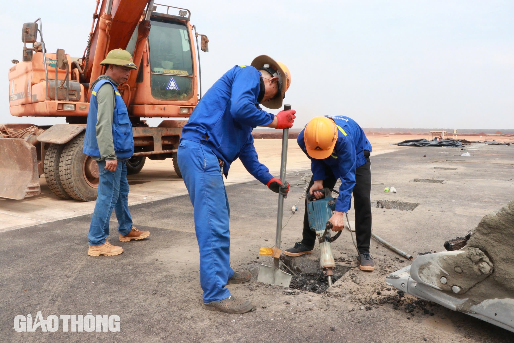 S&acirc;n bay Long Th&agrave;nh: Sẵn s&agrave;ng bay hiệu chuẩn trước 30/4- Ảnh 3.