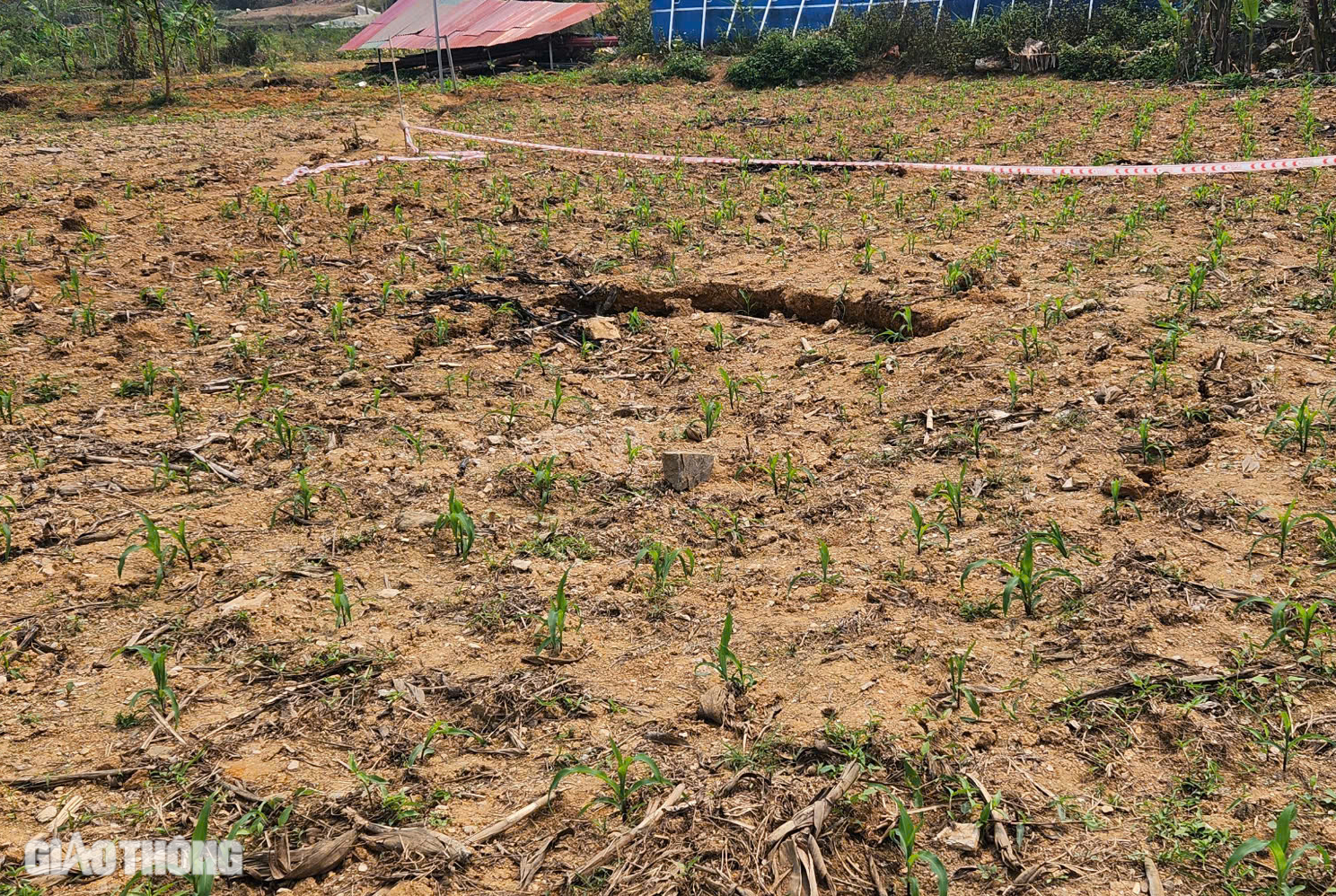 Xuất hiện nhiều điểm l&uacute;n, hố "tử thần" ở Bắc Kạn- Ảnh 11.