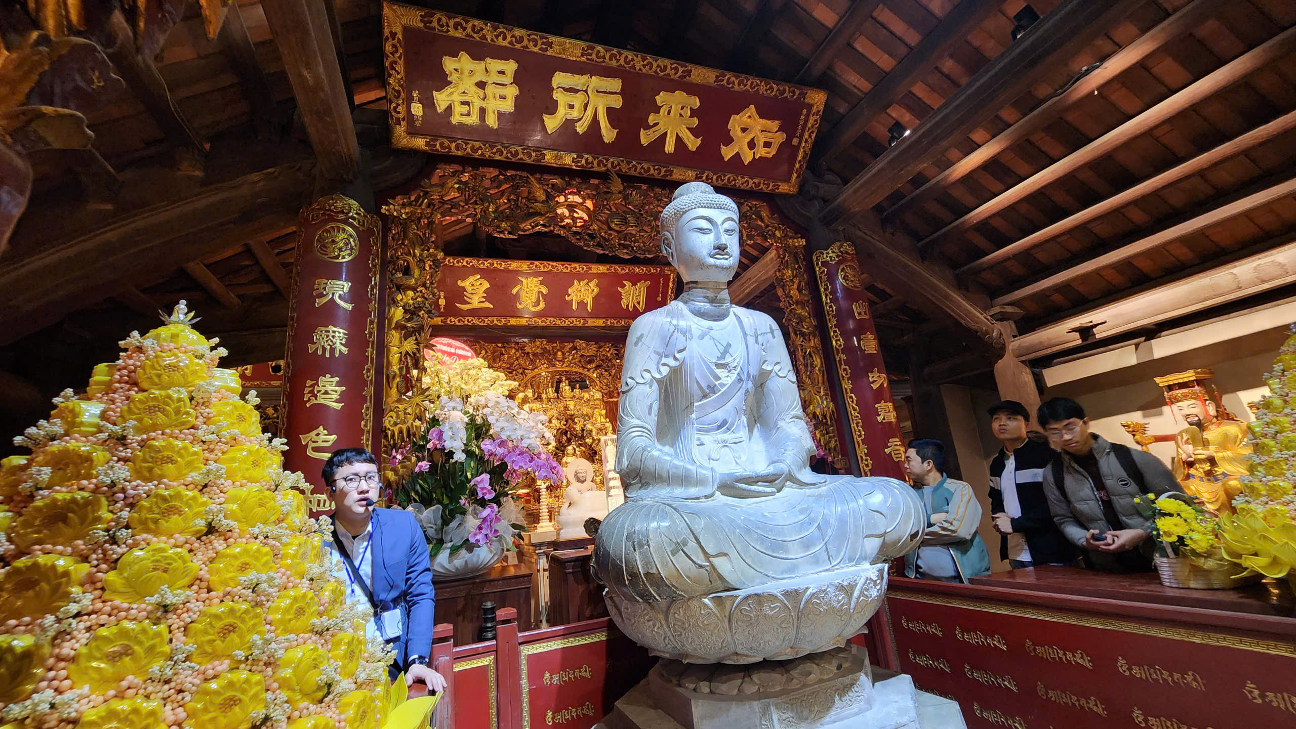 Chi&ecirc;m ngưỡng hai bảo vật quốc gia trong ng&ocirc;i ch&ugrave;a ngh&igrave;n năm ở Bắc Ninh- Ảnh 5.