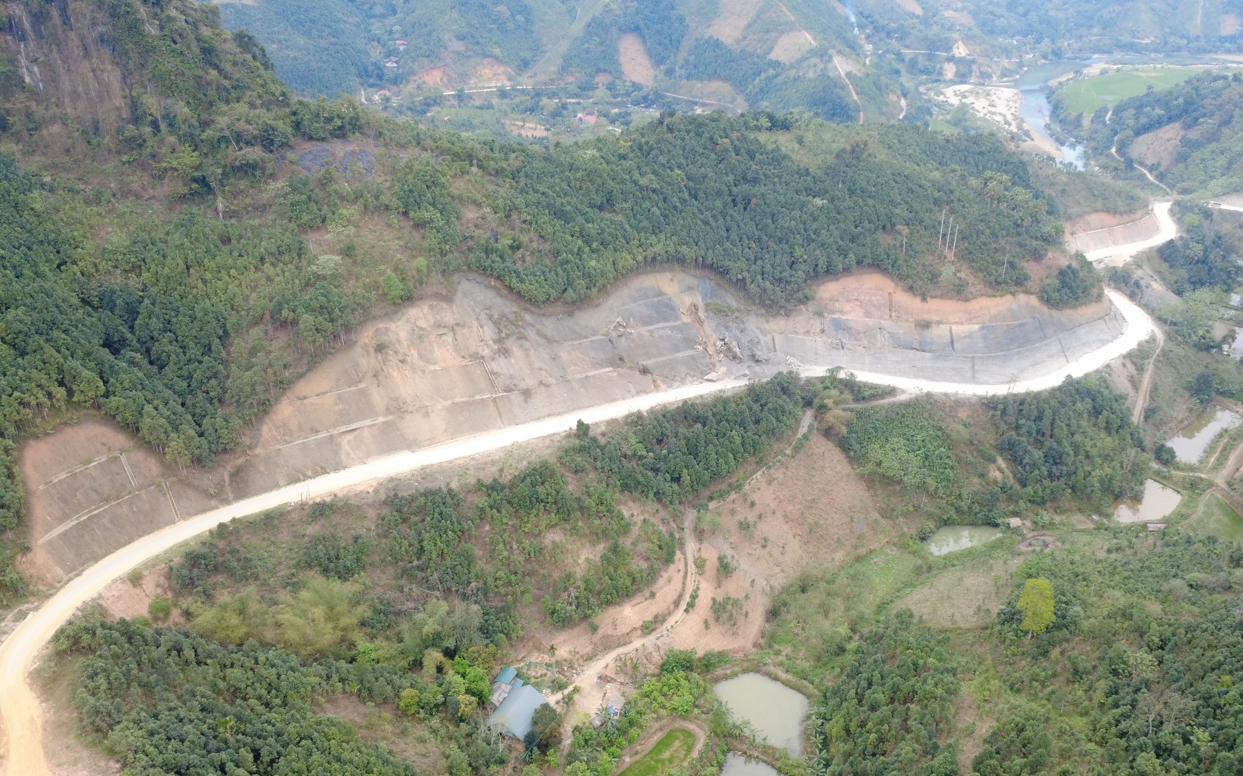 Xuy&ecirc;n lễ thi c&ocirc;ng tuyến đường 546 tỷ đồng nối cao tốc Nội B&agrave;i - L&agrave;o Cai
