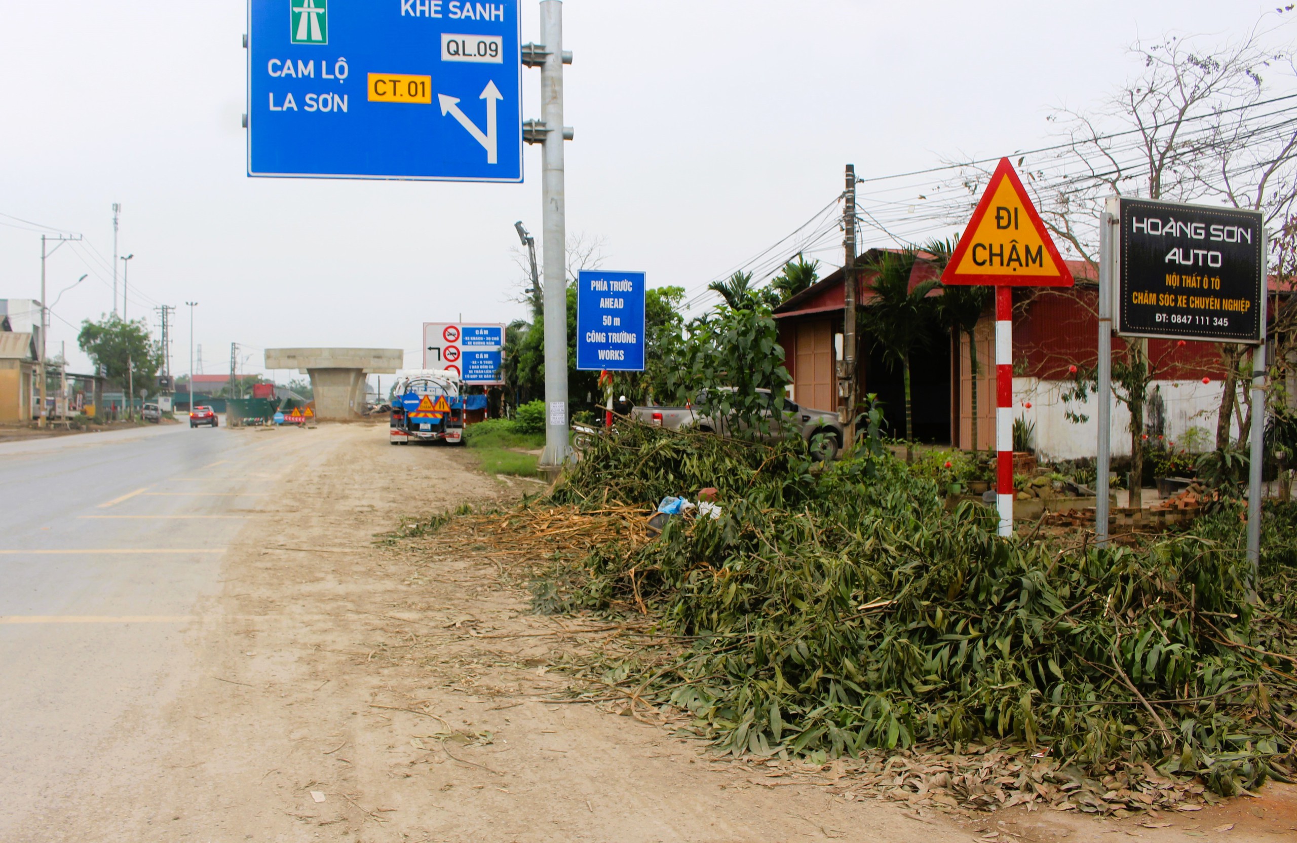 Trạm dừng nghỉ cao tốc Vạn Ninh - Cam Lộ: Mới giải ph&oacute;ng được gần 50% mặt bằng- Ảnh 2.