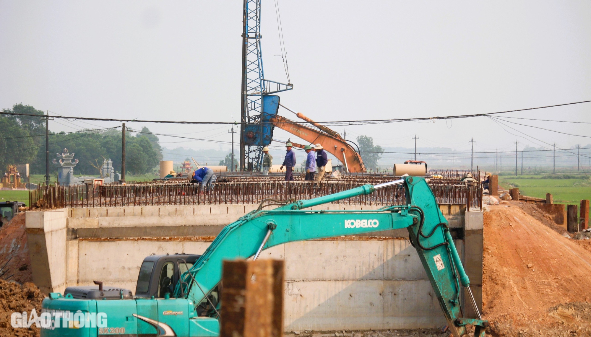 TP Đông Hà: Đẩy nhanh giải phóng mặt bằng còn lại dự án đường tránh phía Đông- Ảnh 4. TP Đông Hà: Đẩy nhanh giải phóng mặt bằng còn lại dự án đường tránh phía Đông- Ảnh 4.