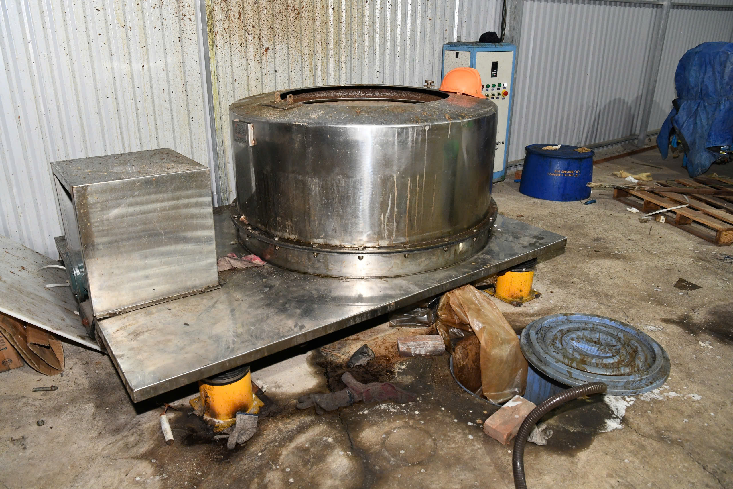 H&igrave;nh ảnh chưa từng c&ocirc;ng bố vụ bắt nh&oacute;m sản xuất 1,4 tấn ma t&uacute;y ở Nha Trang- Ảnh 6.