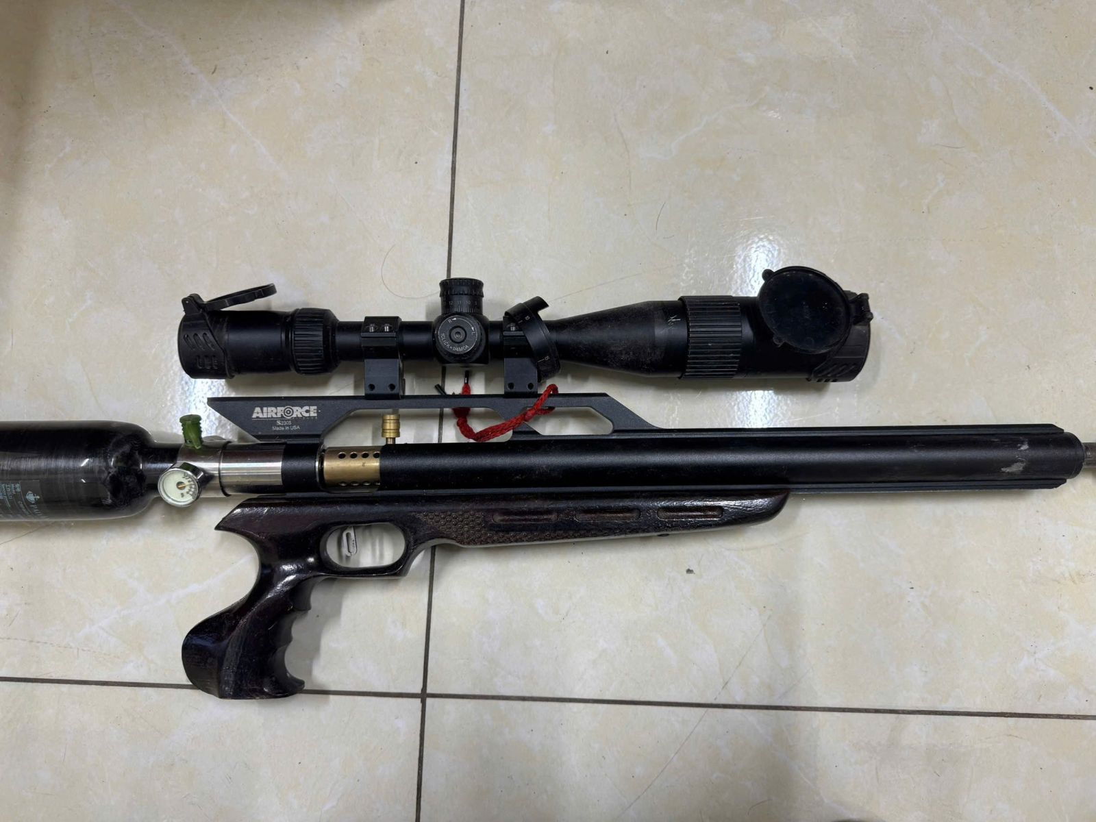 Sử dụng súng nén hơi để bắn chim, 3 thanh niên ở Bắc Giang bị khởi tố- Ảnh 3. Sử dụng súng nén hơi để bắn chim, 3 thanh niên ở Bắc Giang bị khởi tố- Ảnh 3.