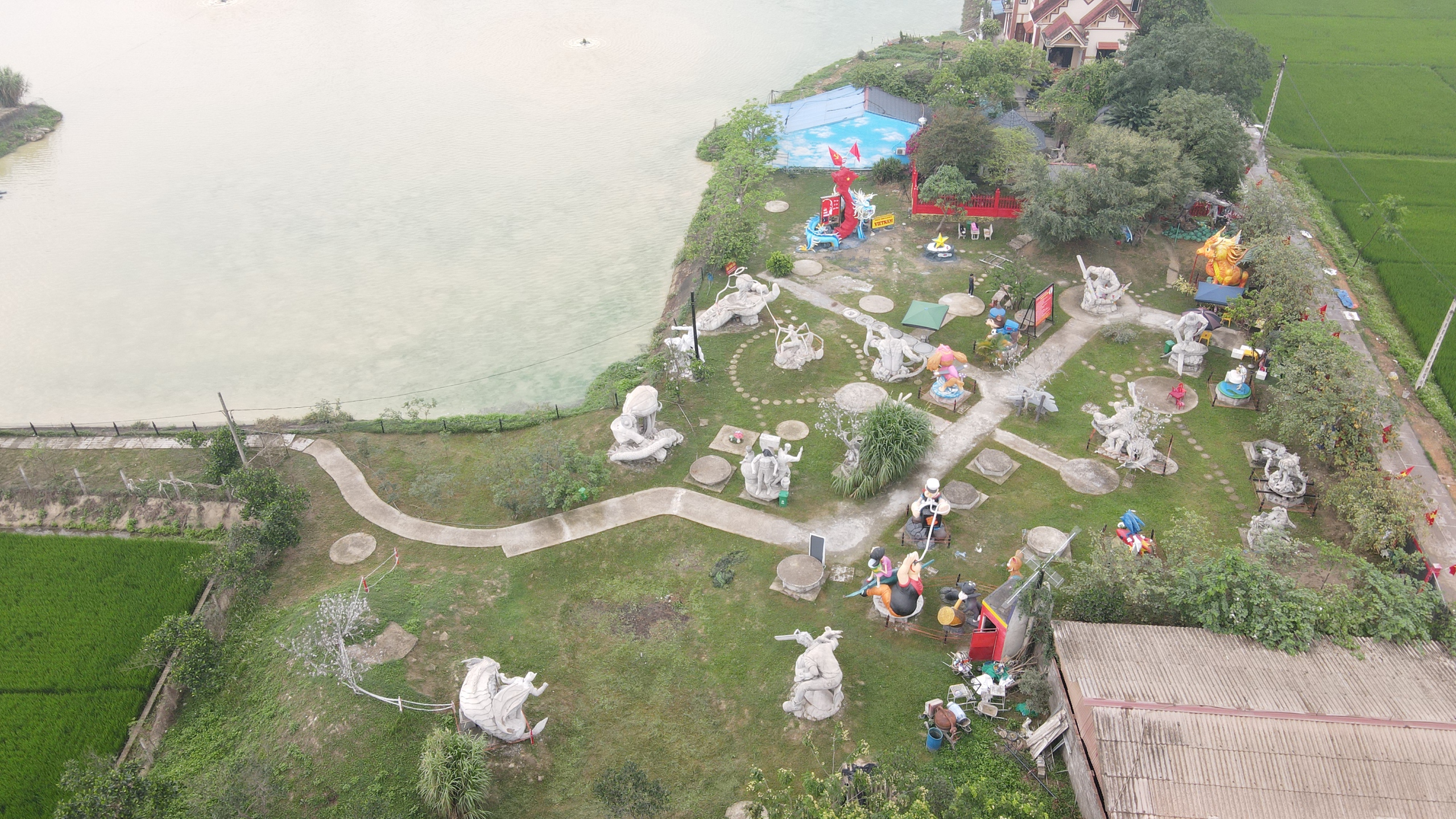 Ấn tượng tác phẩm “Việt Nam hạnh phúc” của chàng trai 9X Bắc Giang- Ảnh 10. Ấn tượng tác phẩm “Việt Nam hạnh phúc” của chàng trai 9X Bắc Giang- Ảnh 10.