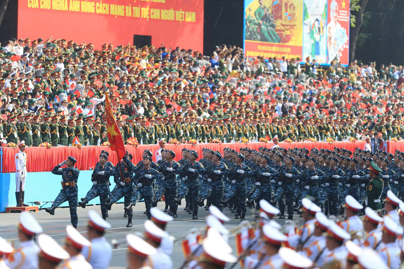 Những hình ảnh ấn tượng tại Lễ kỷ niệm 50 năm Giải phóng miền Nam, thống nhất đất nước- Ảnh 14. Những hình ảnh ấn tượng tại Lễ kỷ niệm 50 năm Giải phóng miền Nam, thống nhất đất nước- Ảnh 14.