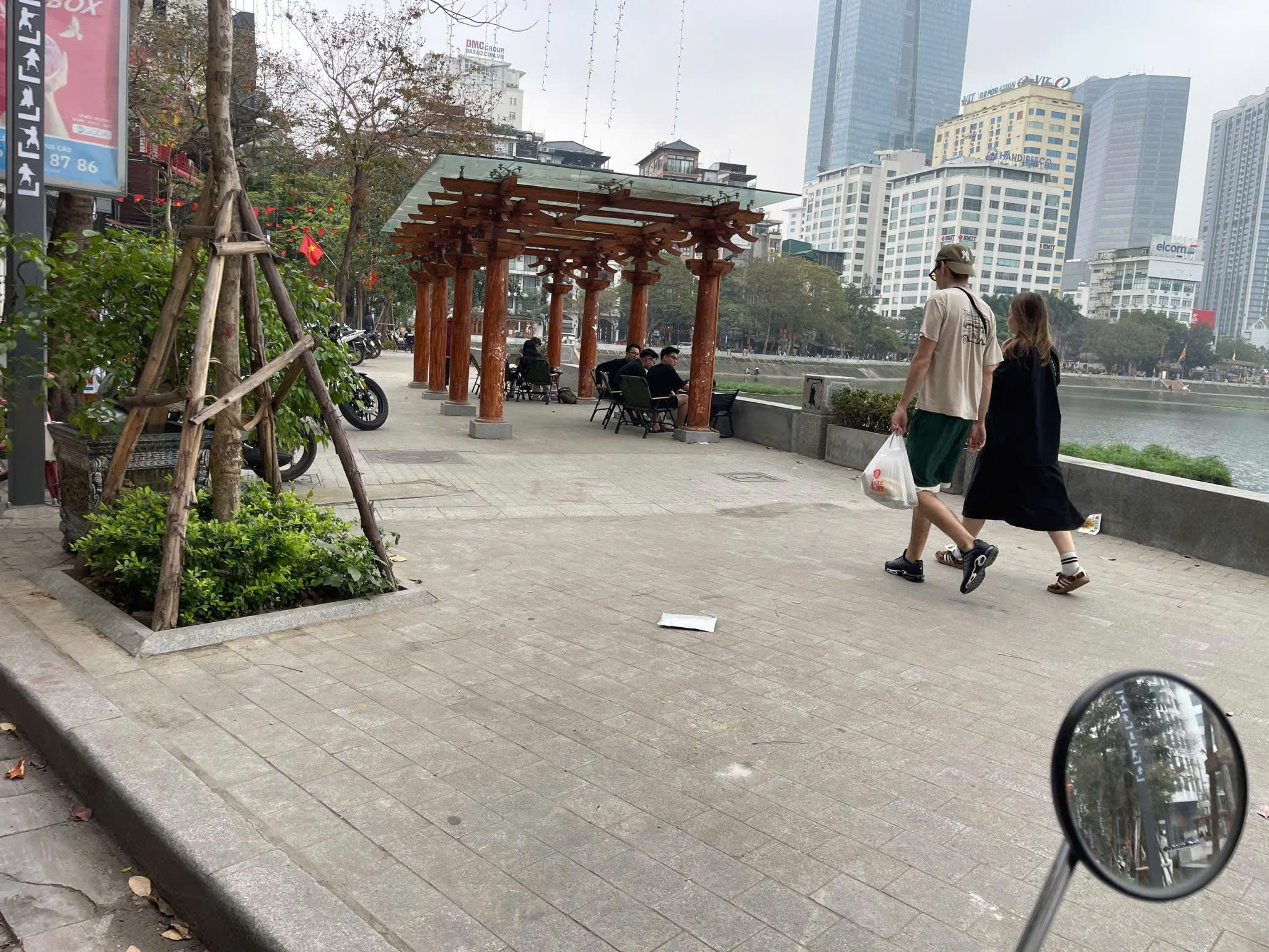 Tuyến phố đi bộ Ngọc Kh&aacute;nh chưa thu h&uacute;t kh&aacute;ch v&igrave; thiếu c&aacute;c hoạt động vui chơi, giải tr&iacute;.
