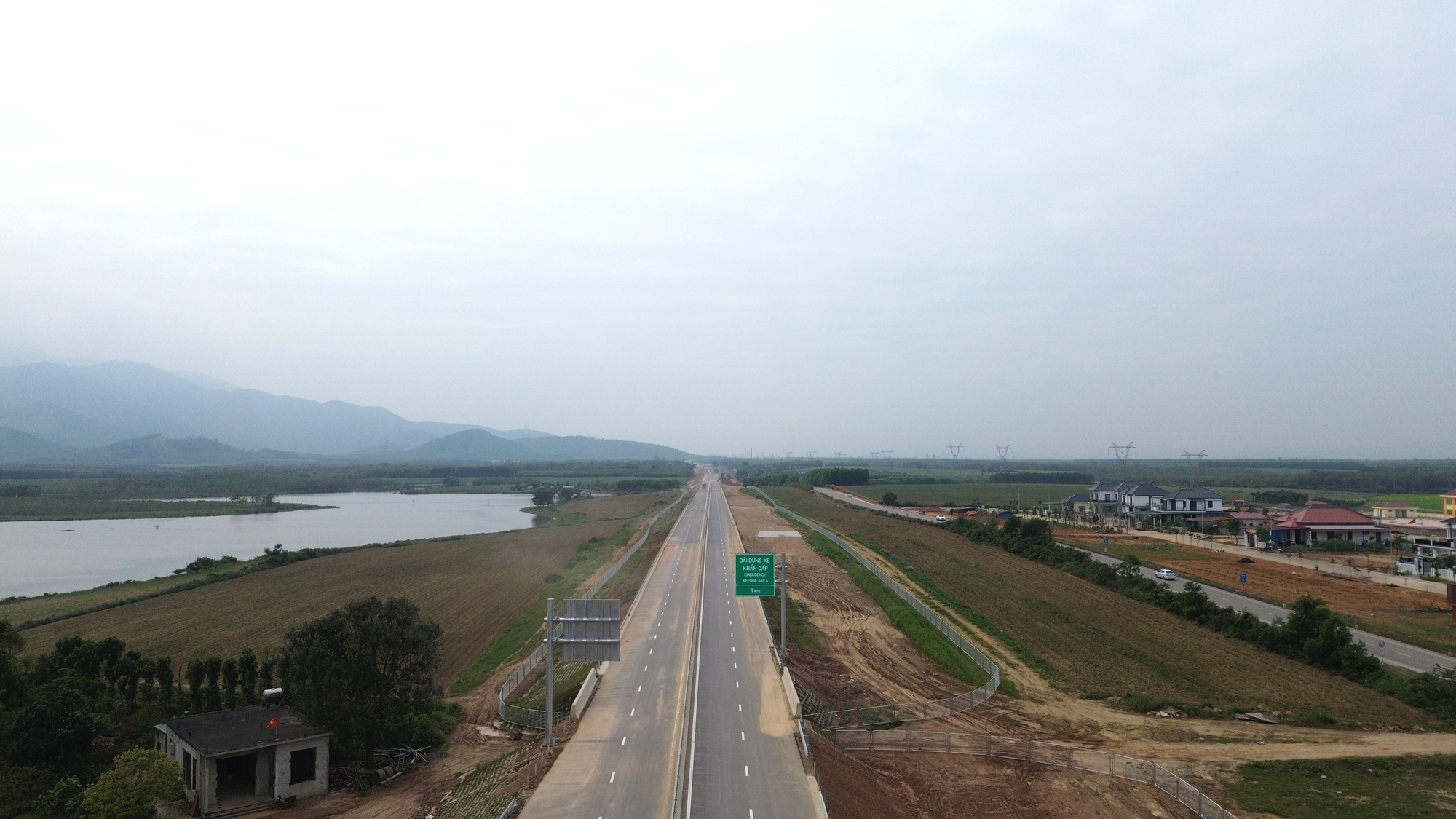 Đếm ngược thời gian th&ocirc;ng xe cao tốc qua Quảng B&igrave;nh- Ảnh 7.