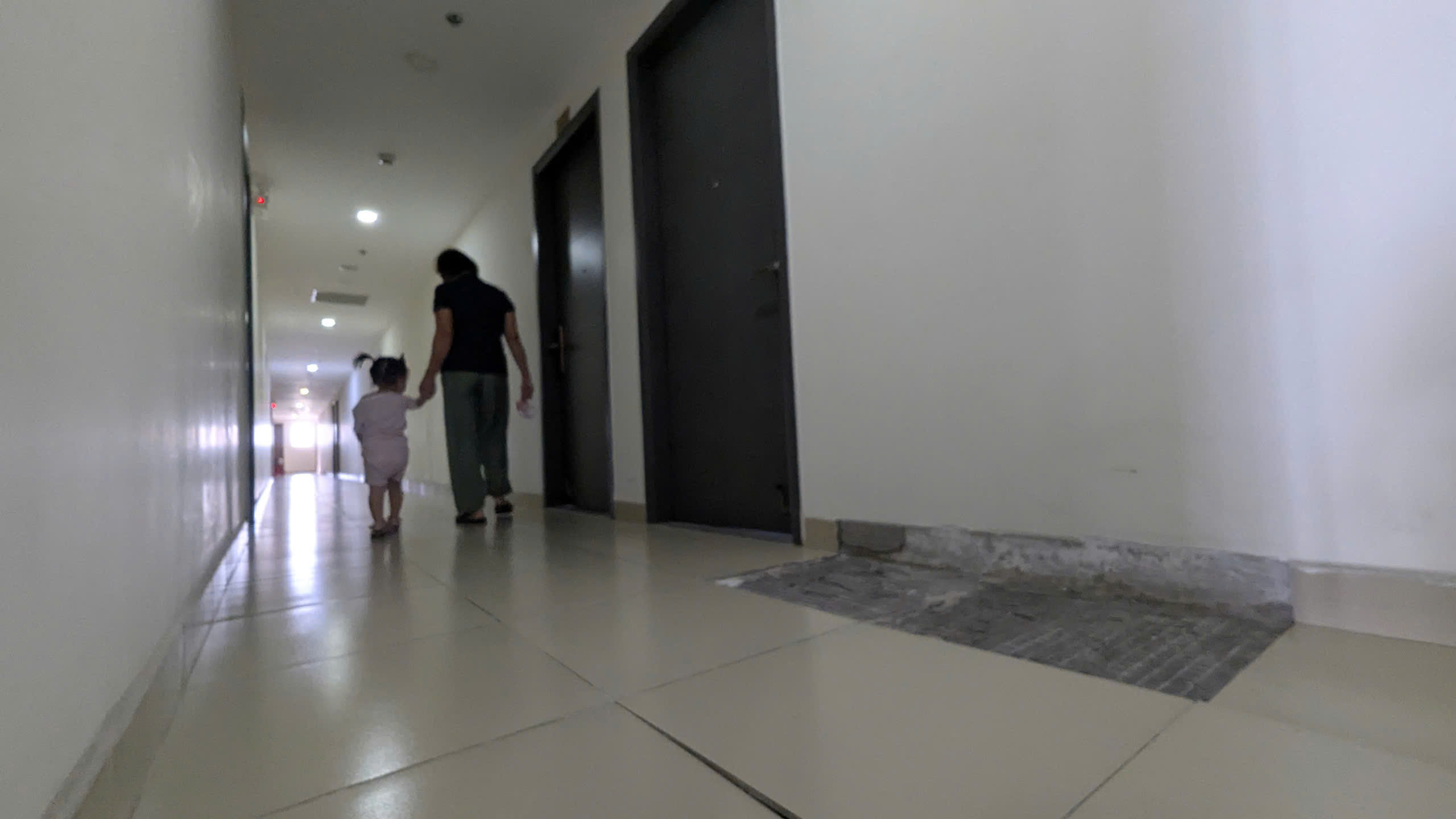 Sơ t&aacute;n v&igrave; ảnh hưởng động đất ở Myanmar, một người ở TP.HCM tử vong- Ảnh 2.