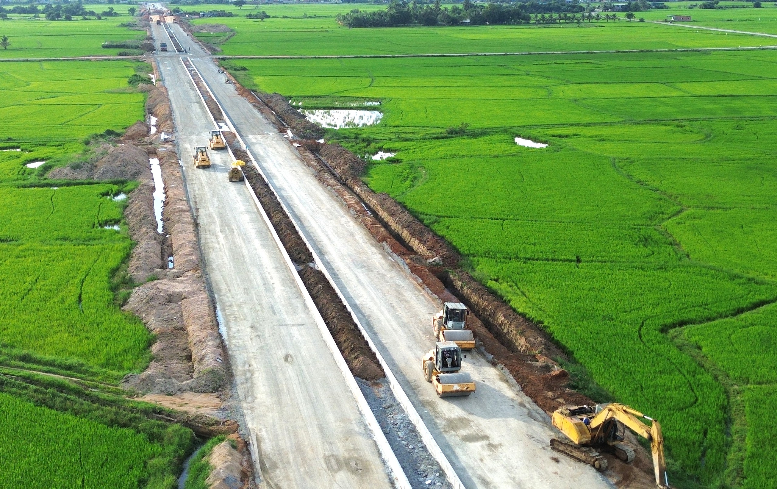 Hai dự &aacute;n giao th&ocirc;ng trọng điểm ở Ninh Thuận kh&aacute;nh th&agrave;nh trong th&aacute;ng 4- Ảnh 1.