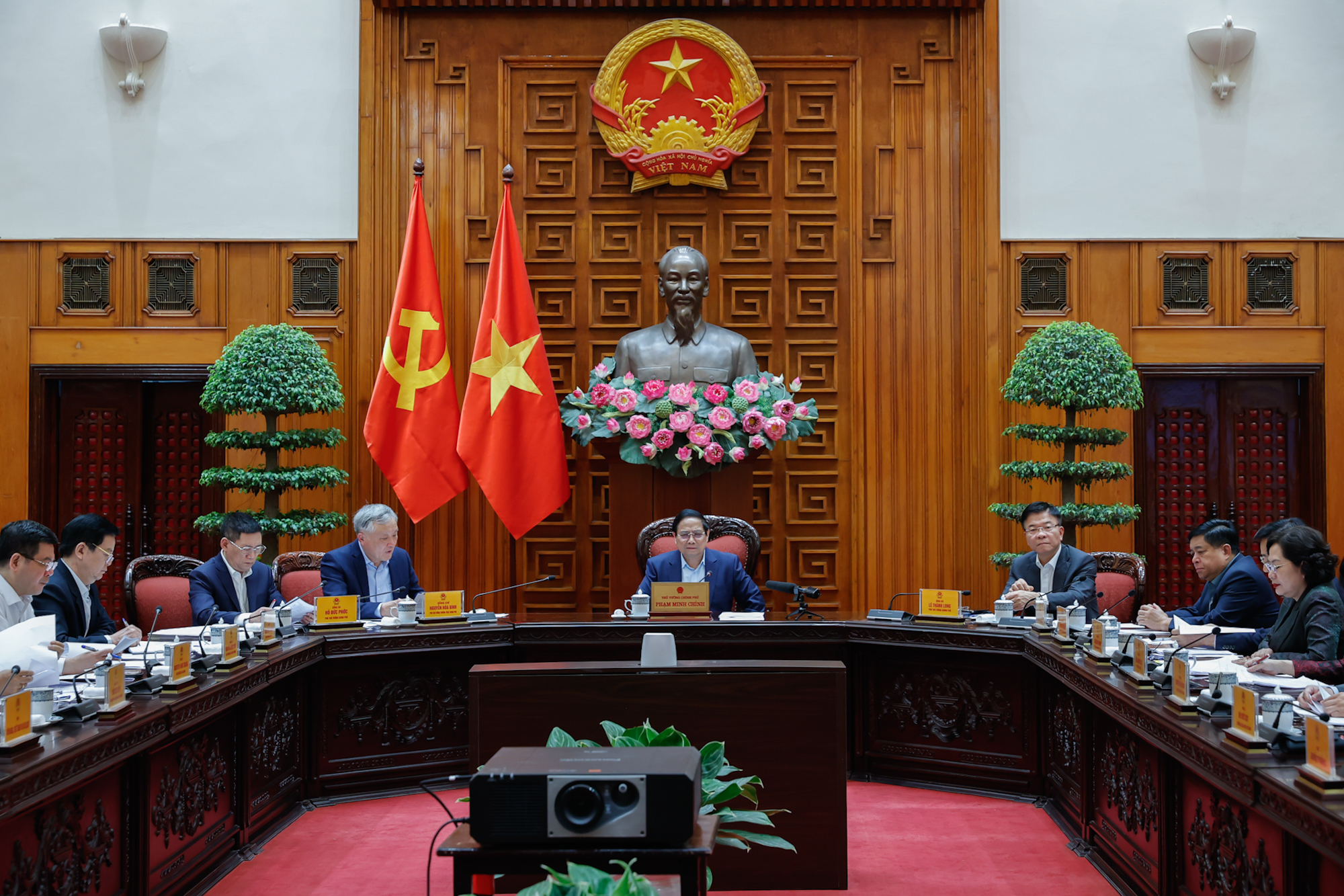 Thủ tướng: Tiếp tục giao thiệp để Mỹ tạm ho&atilde;n &aacute;p thuế trong l&uacute;c chờ đ&agrave;m ph&aacute;n- Ảnh 2.