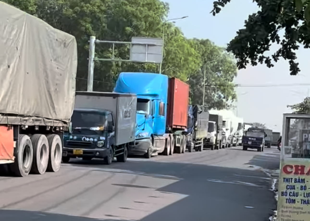Đồng Nai: Ng&agrave;y đầu t&aacute;i thu ph&iacute; BOT 768, đường Đồng Khởi &ugrave;n tắc k&eacute;o d&agrave;i- Ảnh 3.