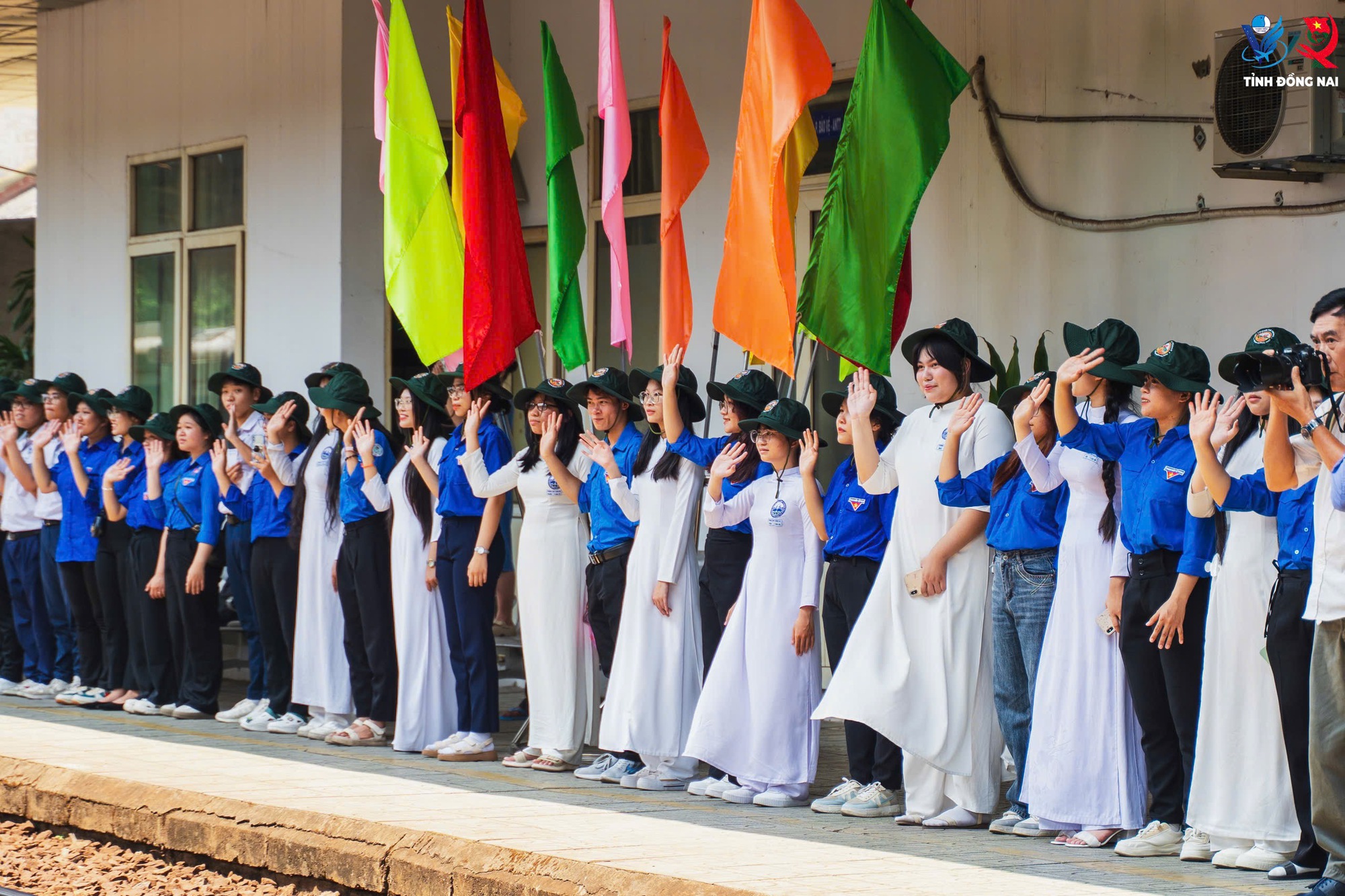 Những chuyến t&agrave;u đặc biệt chở qu&acirc;n nh&acirc;n đo&agrave;n diễu binh, diễu h&agrave;nh đến Đồng Nai- Ảnh 2.
